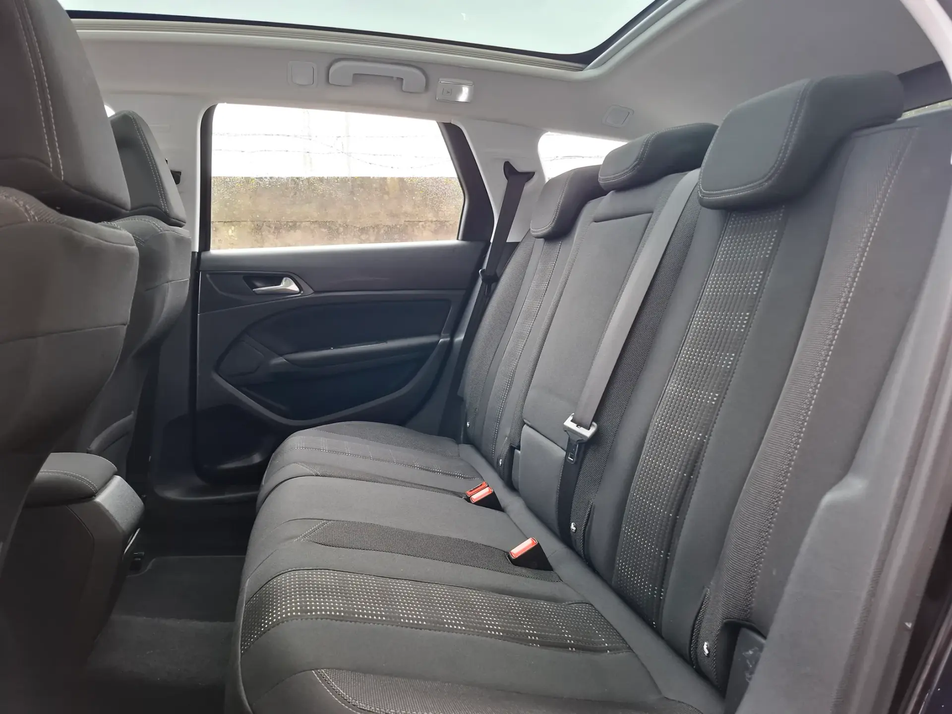 Peugeot 308 SW 1.6 BlueHDi Allure 14