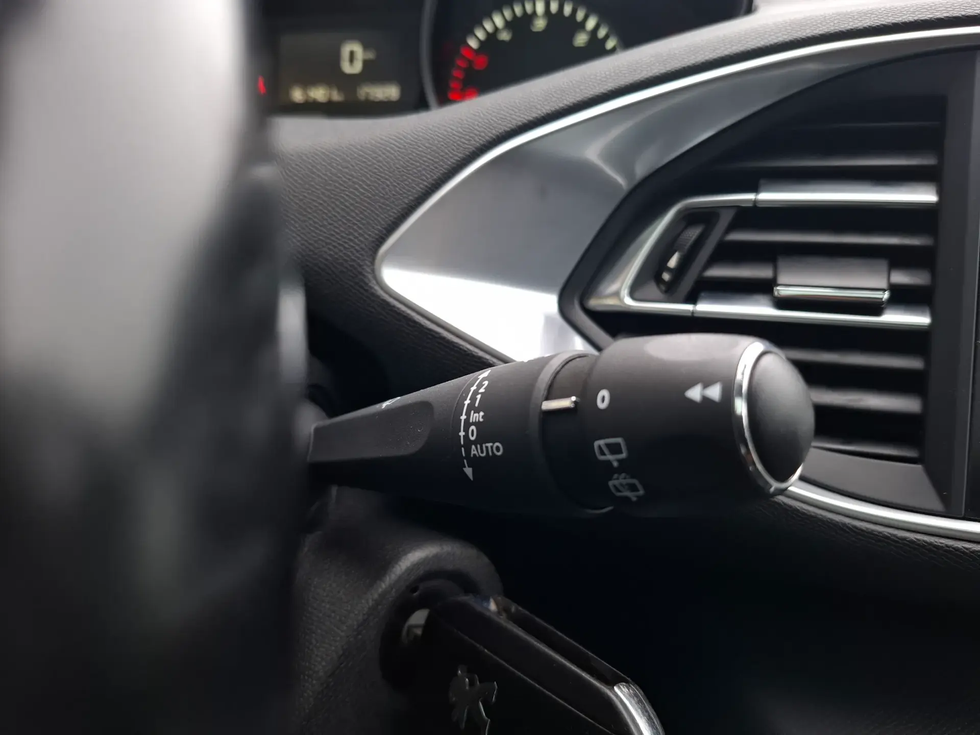 Peugeot 308 SW 1.6 BlueHDi Allure 22