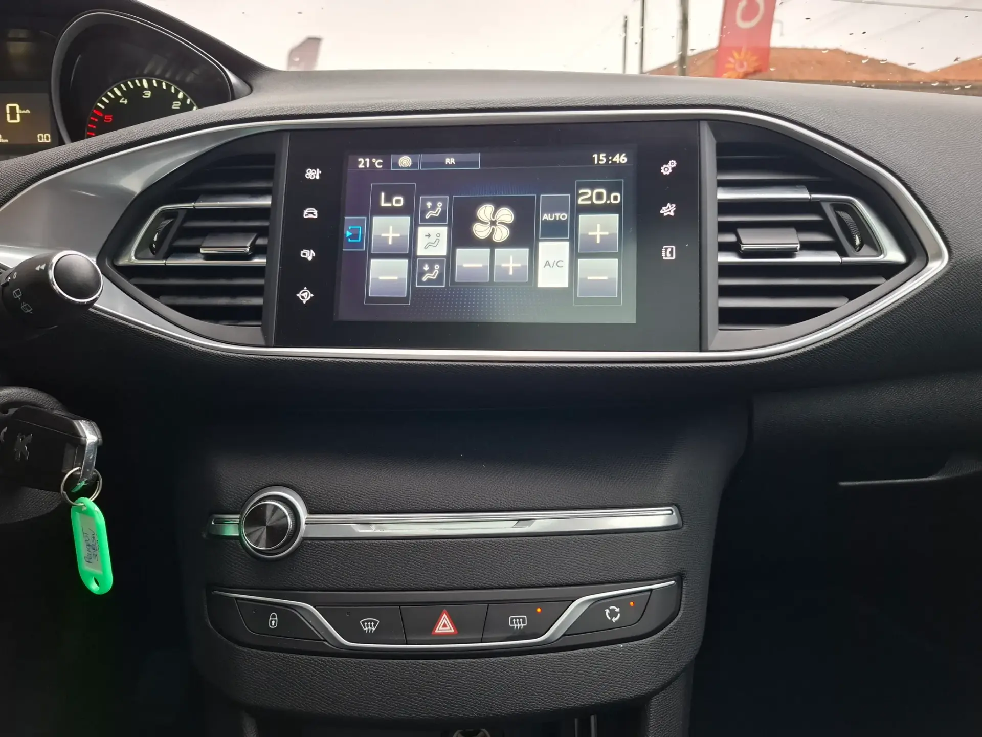 Peugeot 308 SW 1.6 BlueHDi Allure 23
