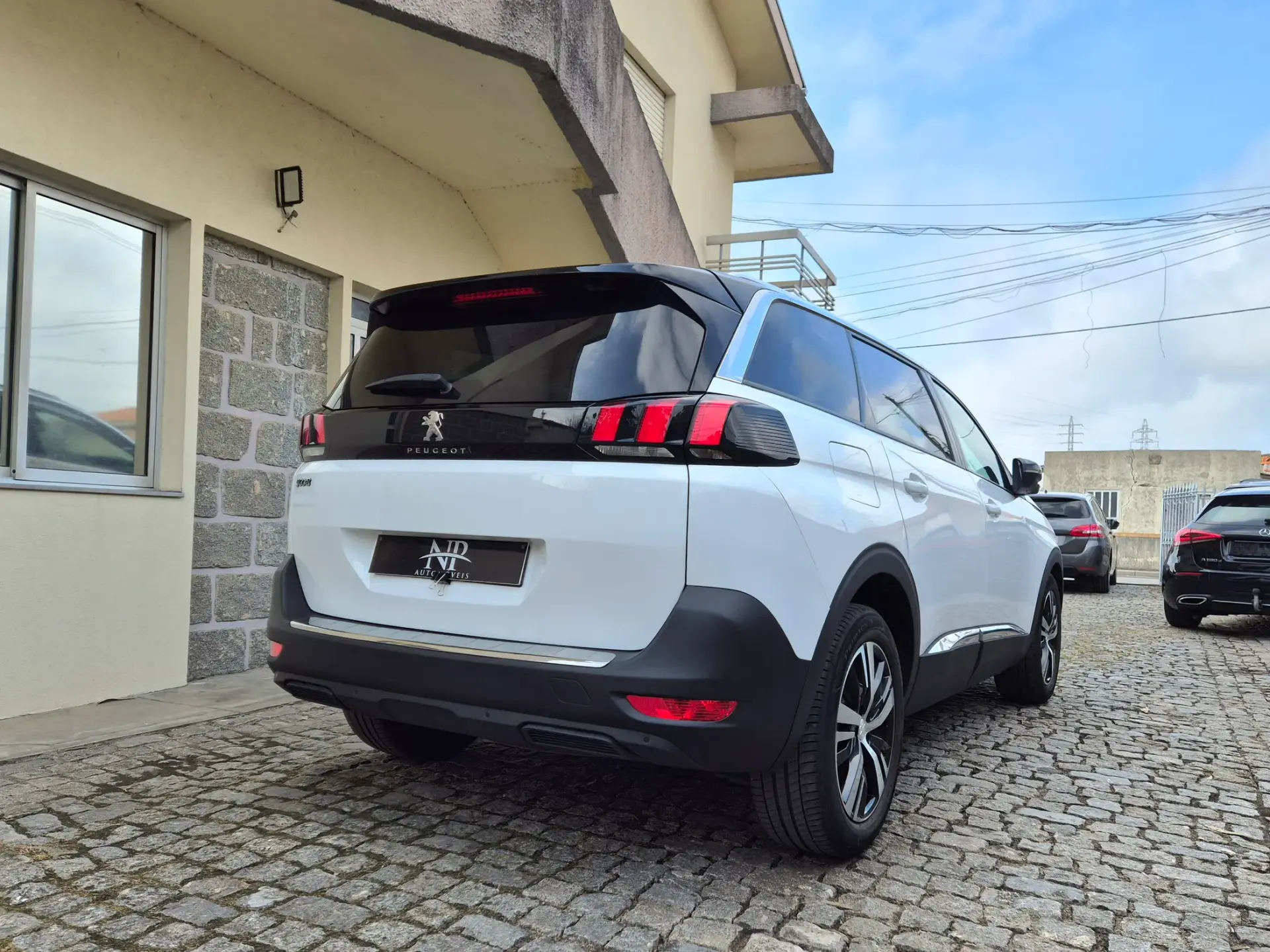 Peugeot 5008 1.5 BlueHDi Allure 4