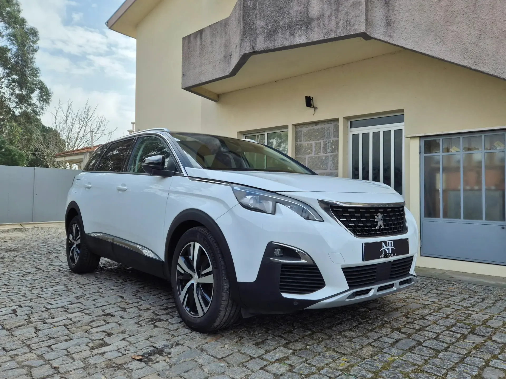 Peugeot 5008 1.5 BlueHDi Allure 5