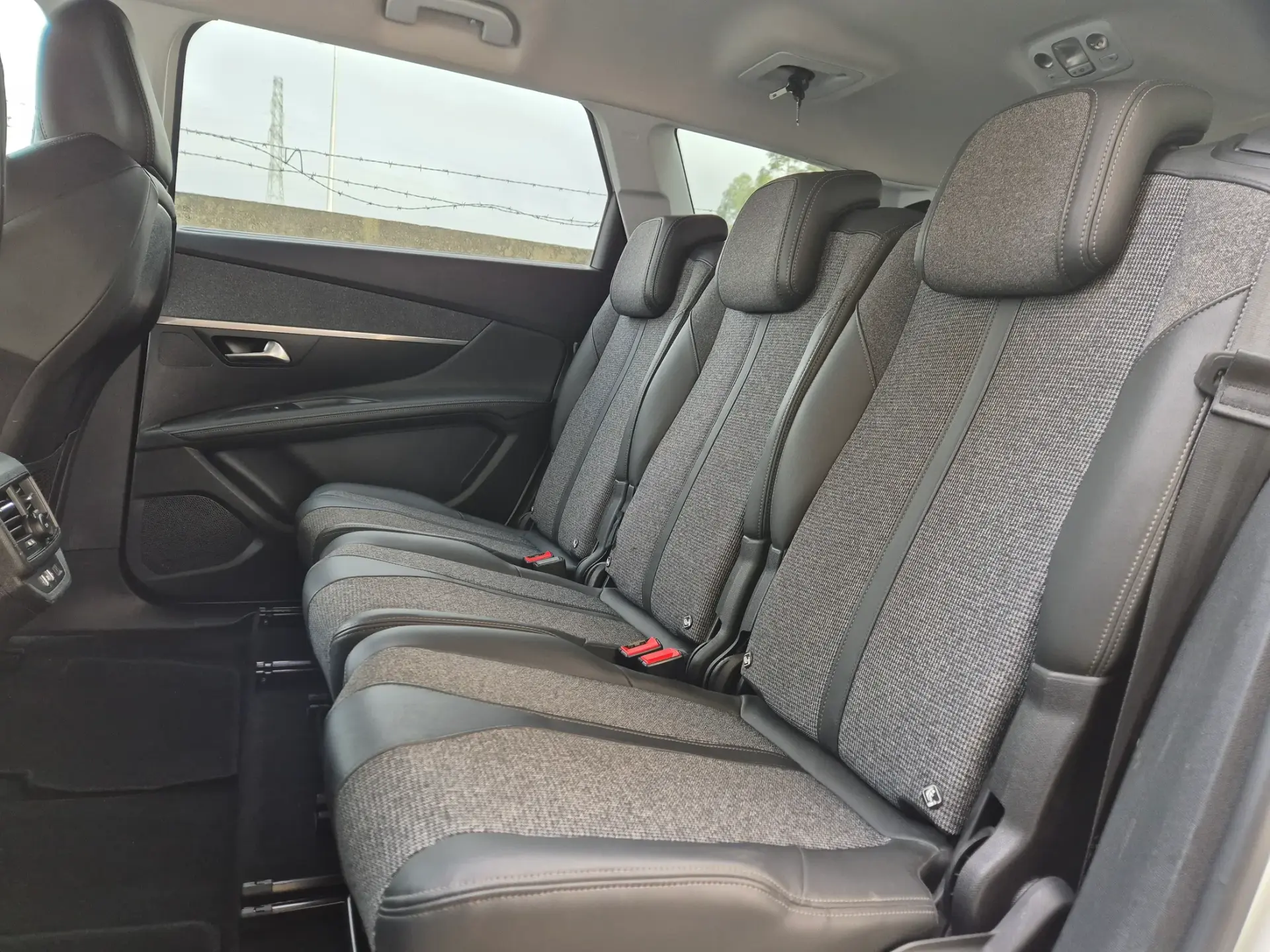 Peugeot 5008 1.5 BlueHDi Allure 15