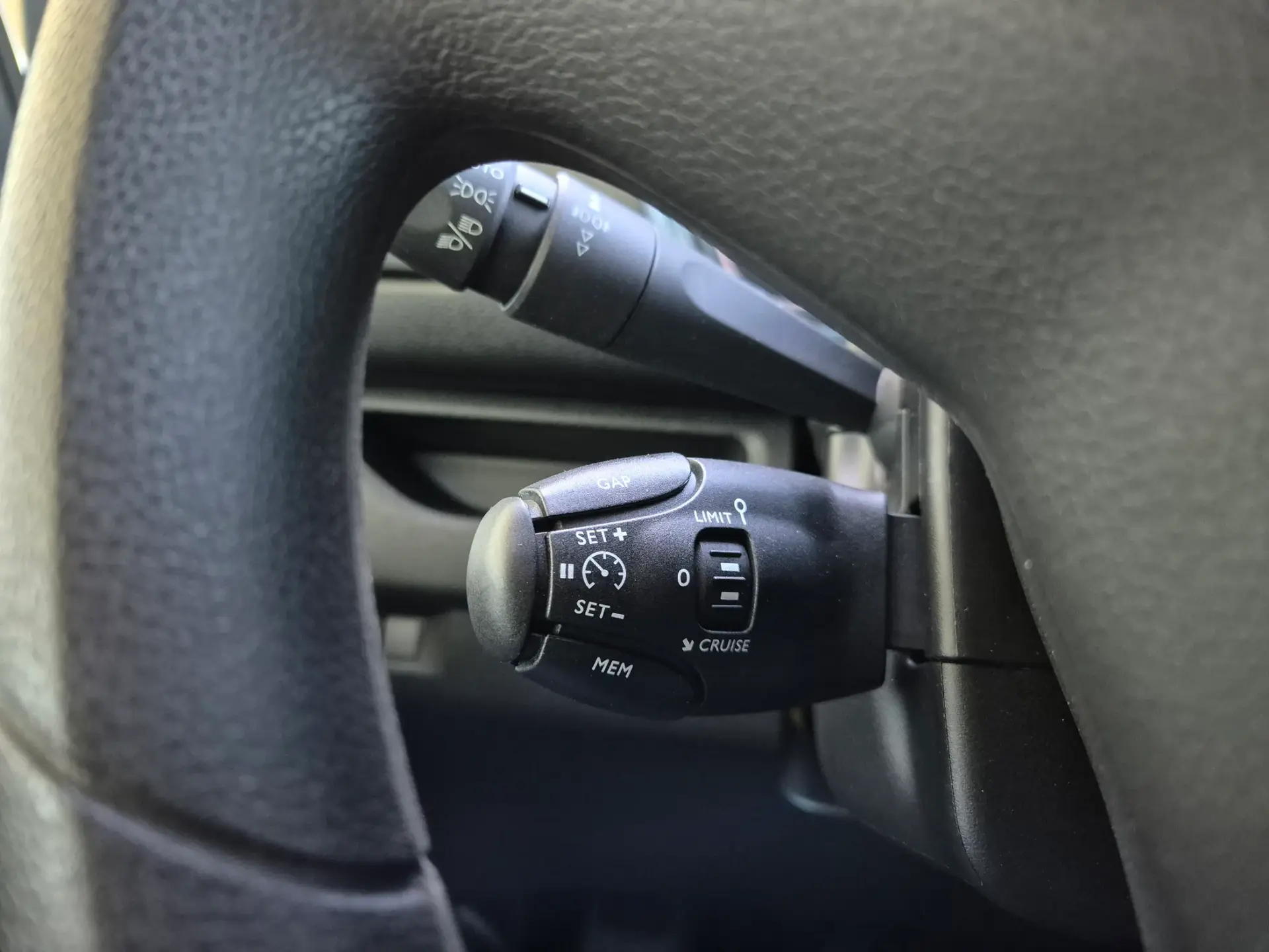 Peugeot Expert Outro 25