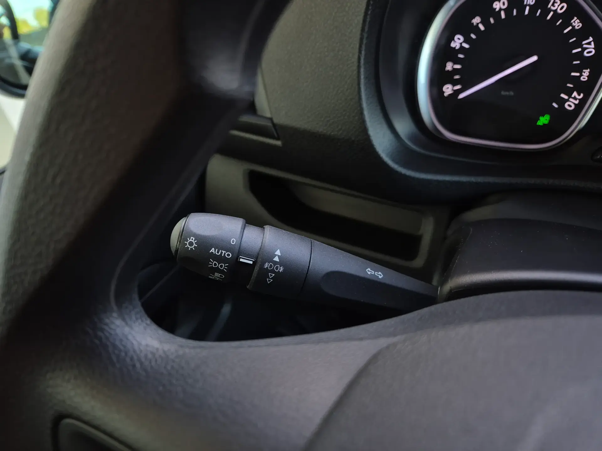 Peugeot Expert Outro 26