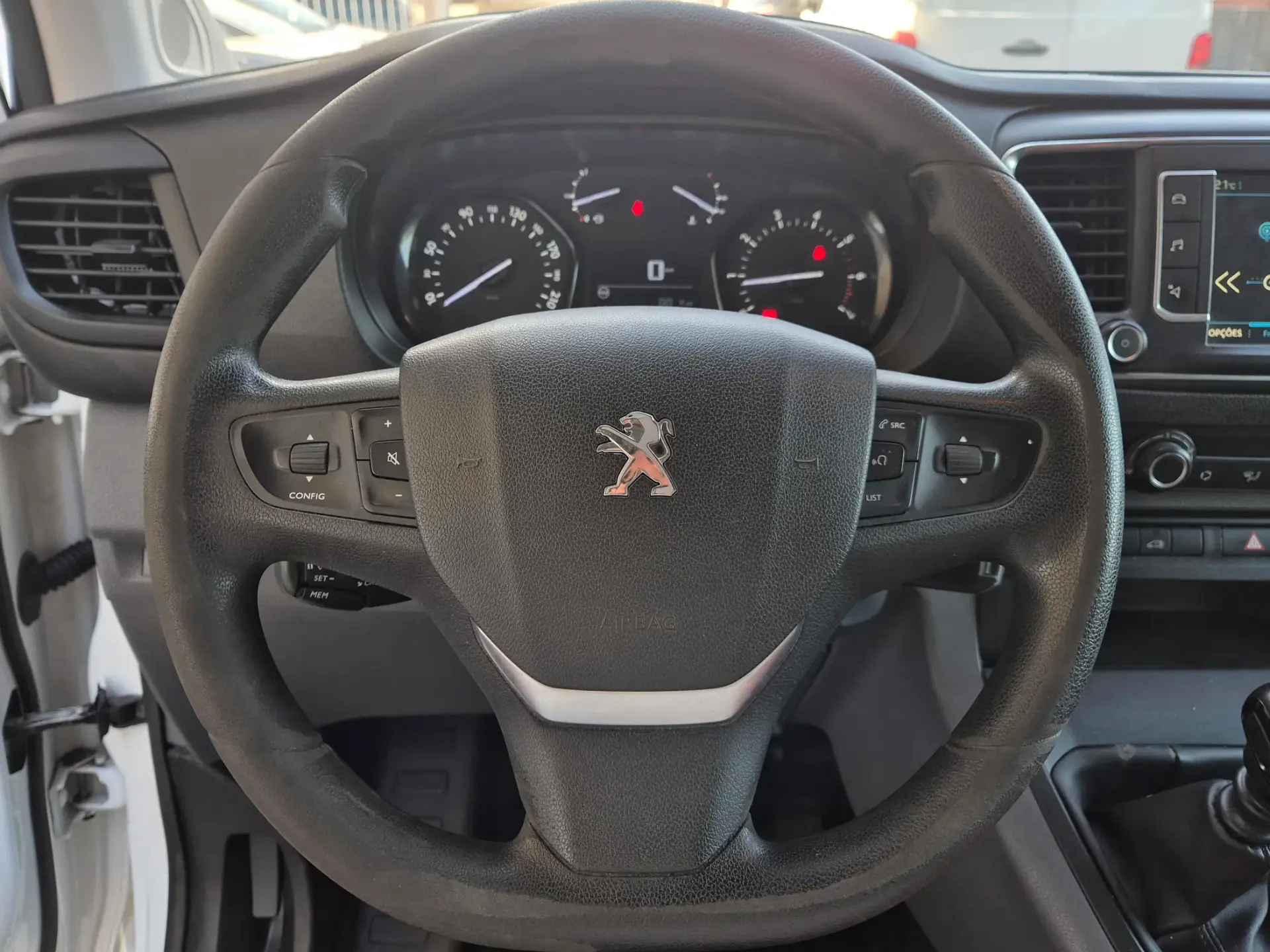 Peugeot Expert Outro 16