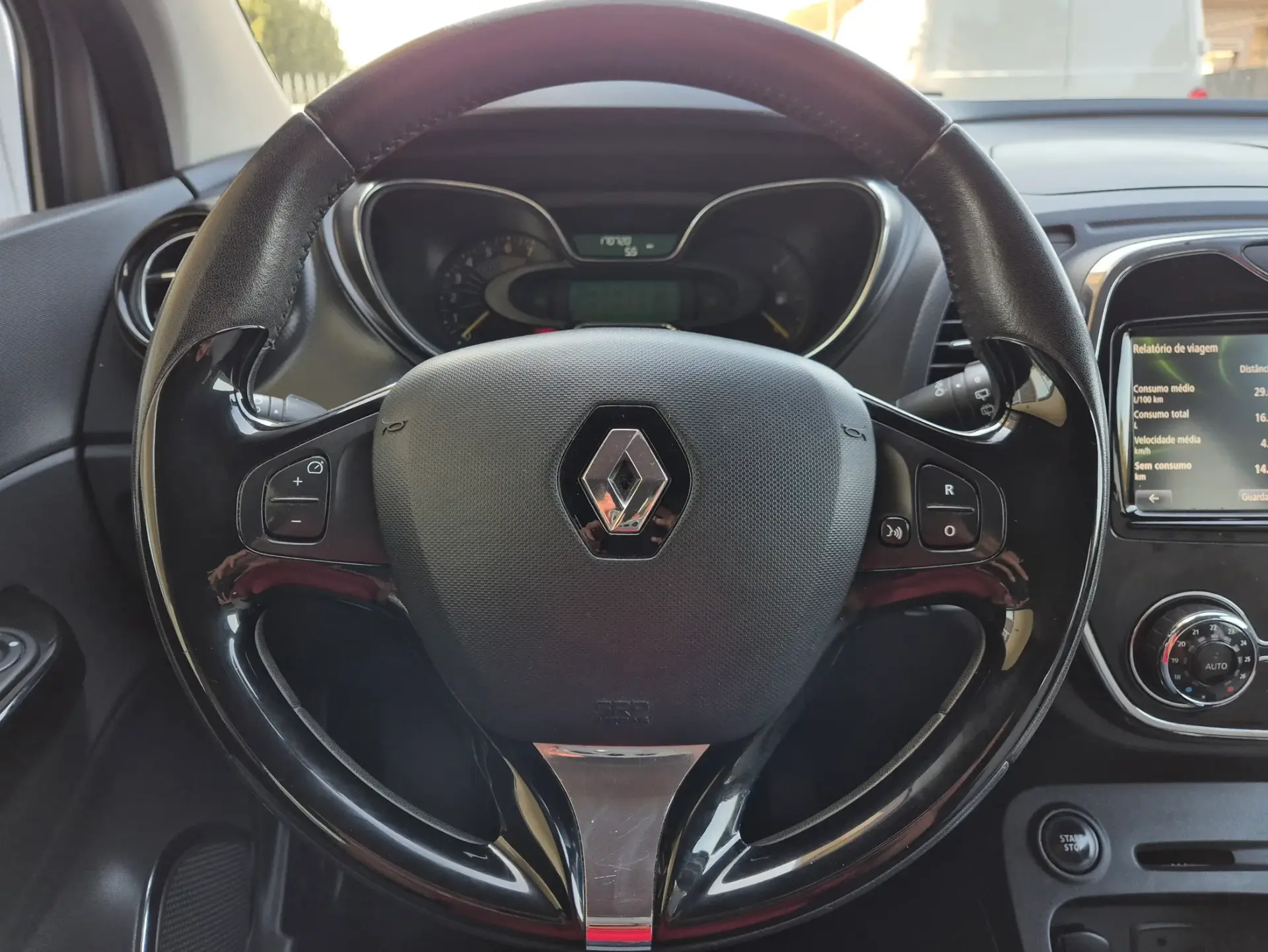 Renault Captur 1.2 TCe Exclusive EDC 17
