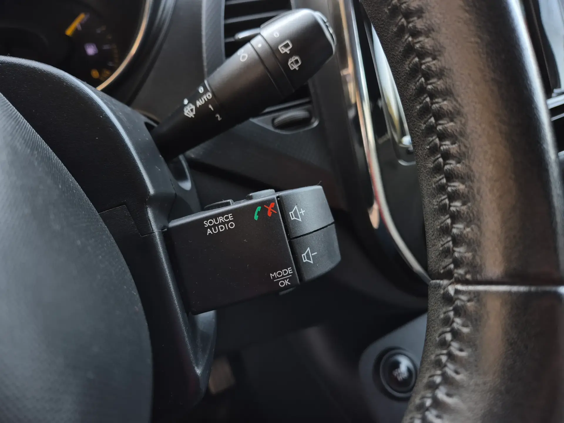Renault Captur 1.2 TCe Exclusive EDC 21