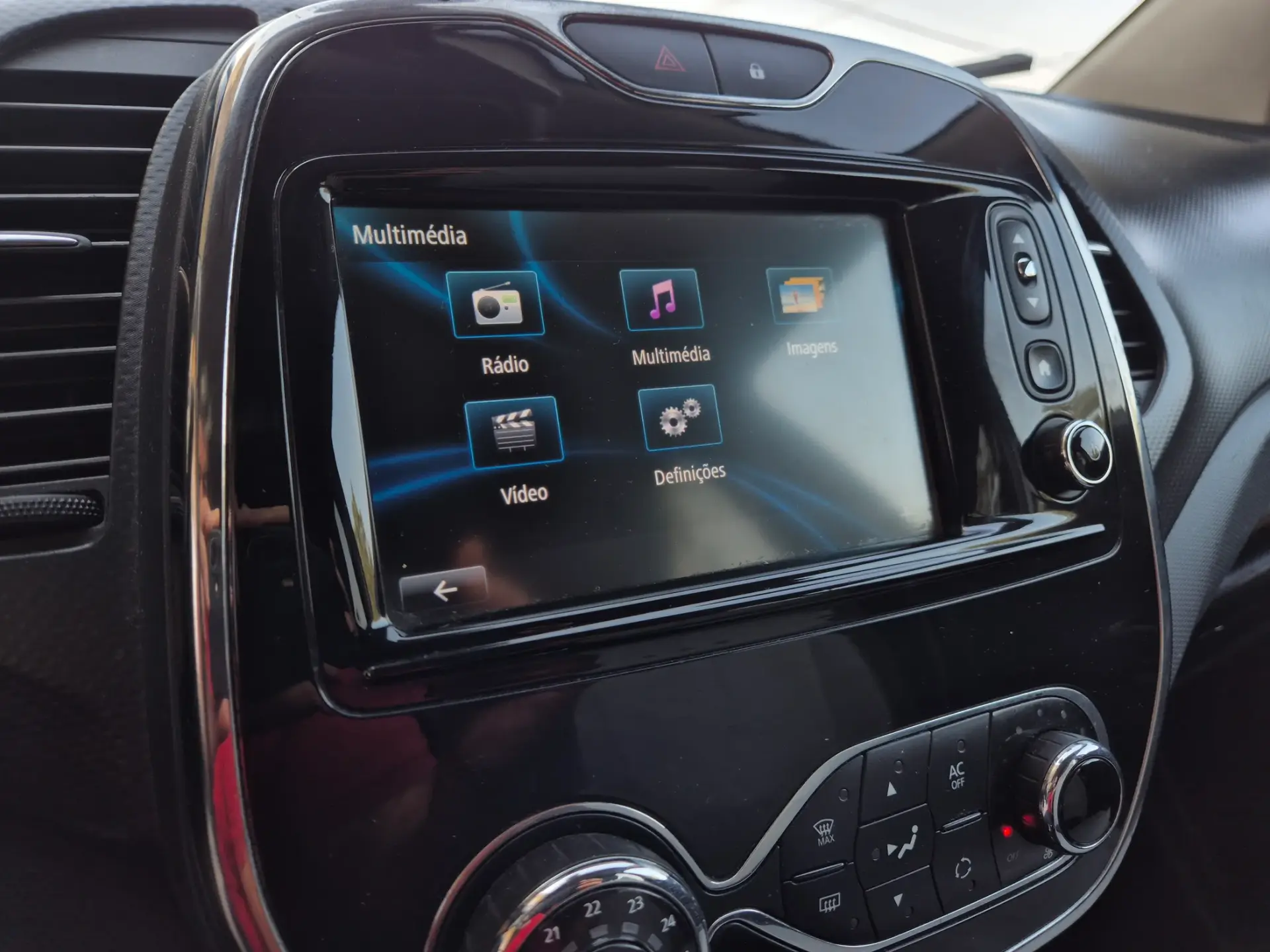 Renault Captur 1.2 TCe Exclusive EDC 23