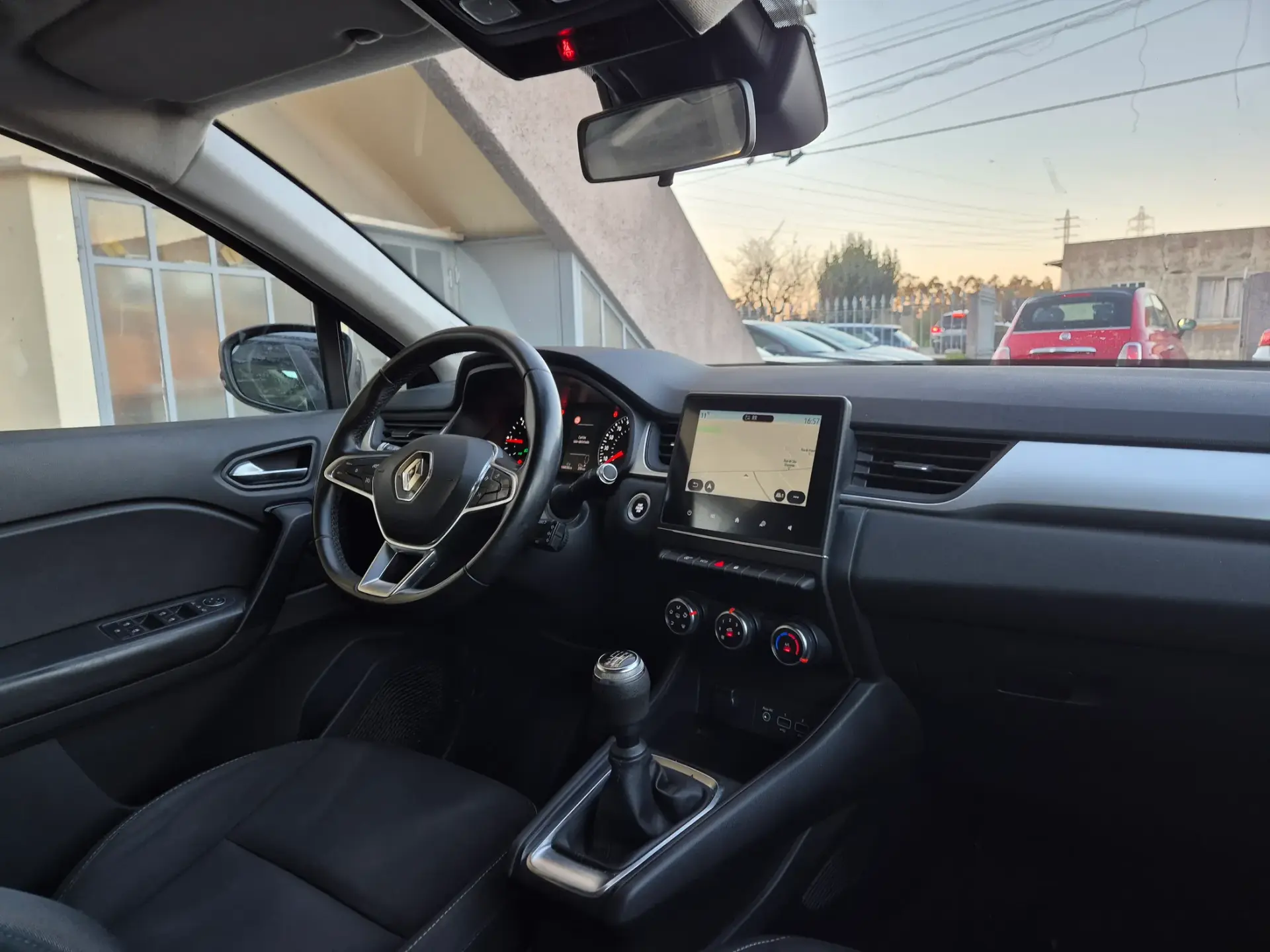 Renault Captur 1.5 dCi Exclusive 17
