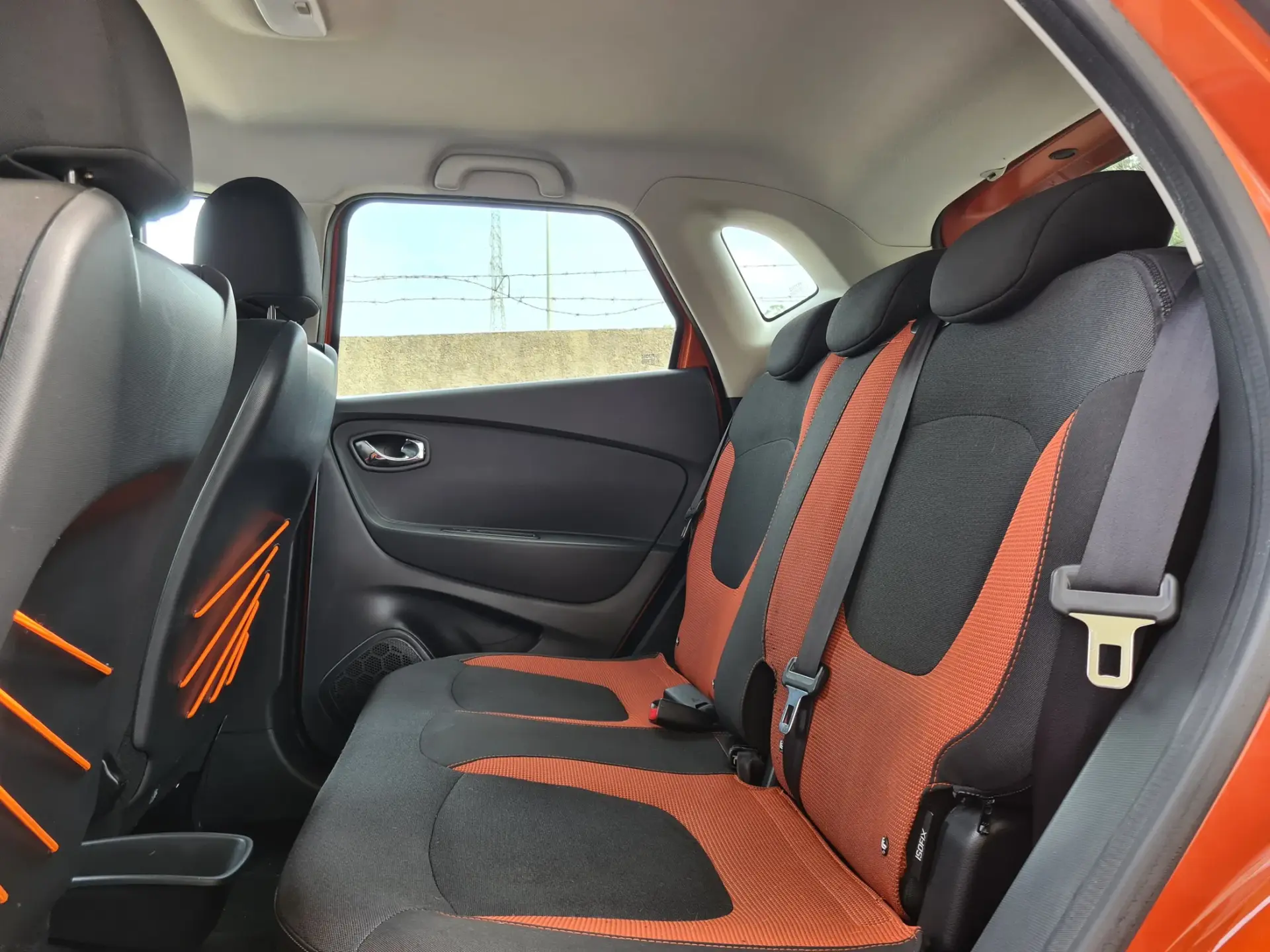 Renault Captur 1.5 dCi Exclusive 11