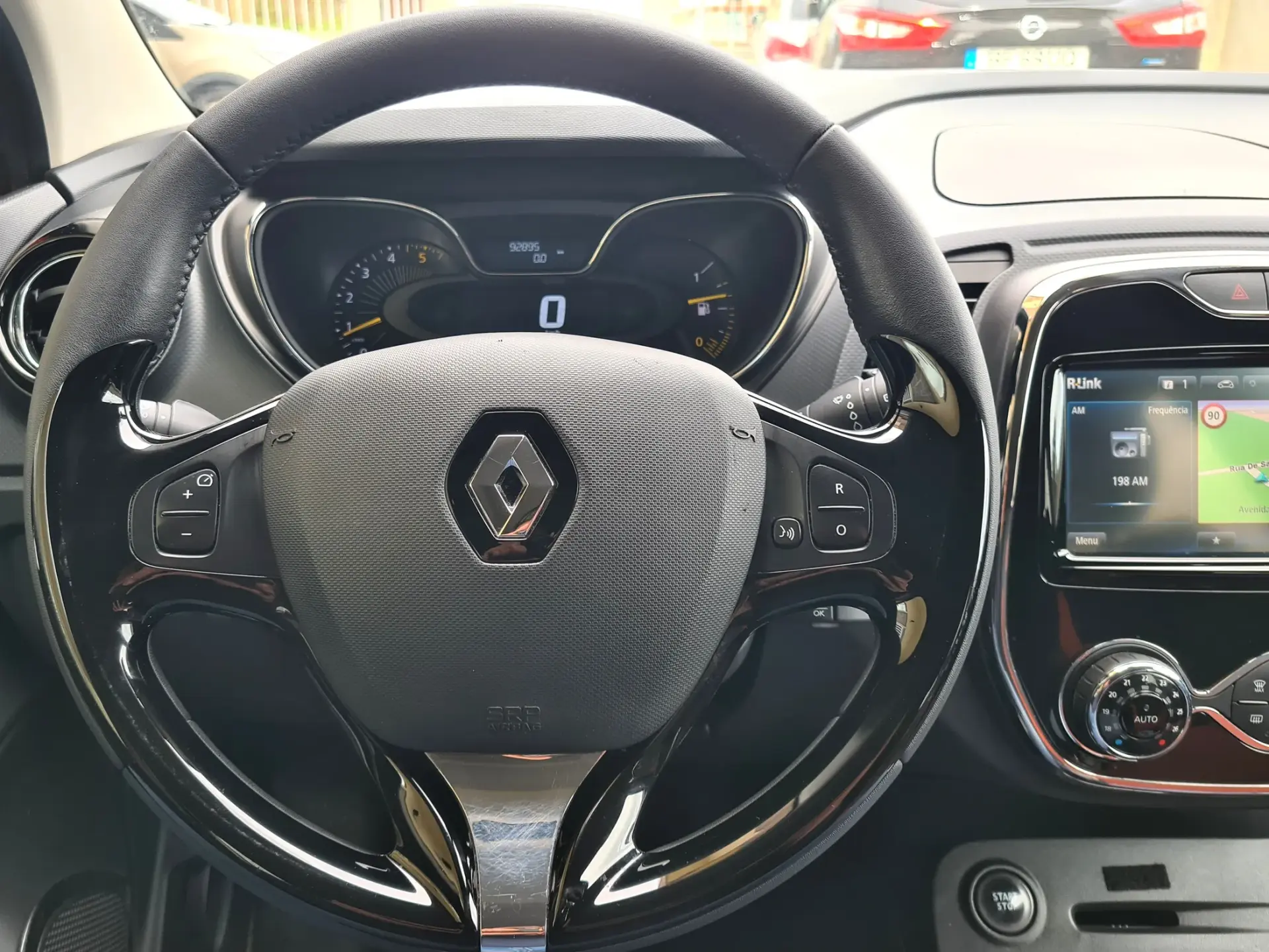 Renault Captur 1.5 dCi Exclusive 17