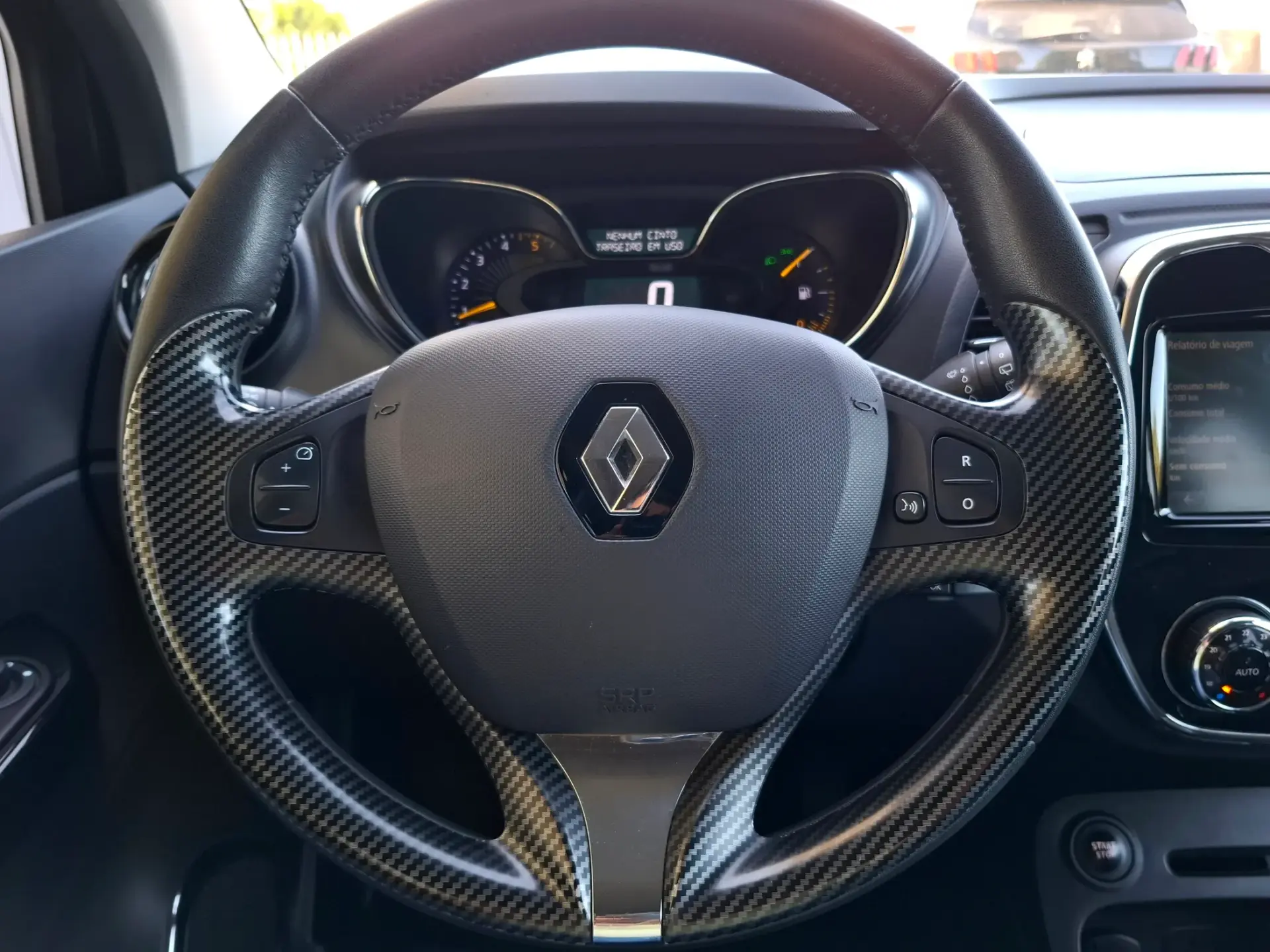 Renault Captur 1.5 dCi Exclusive 18