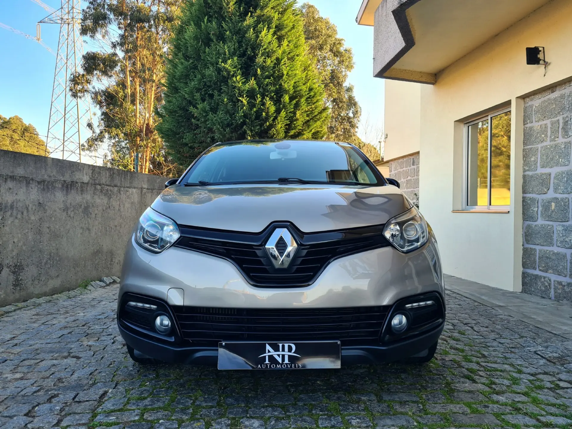 Renault Captur 1.5 dCi Exclusive 6