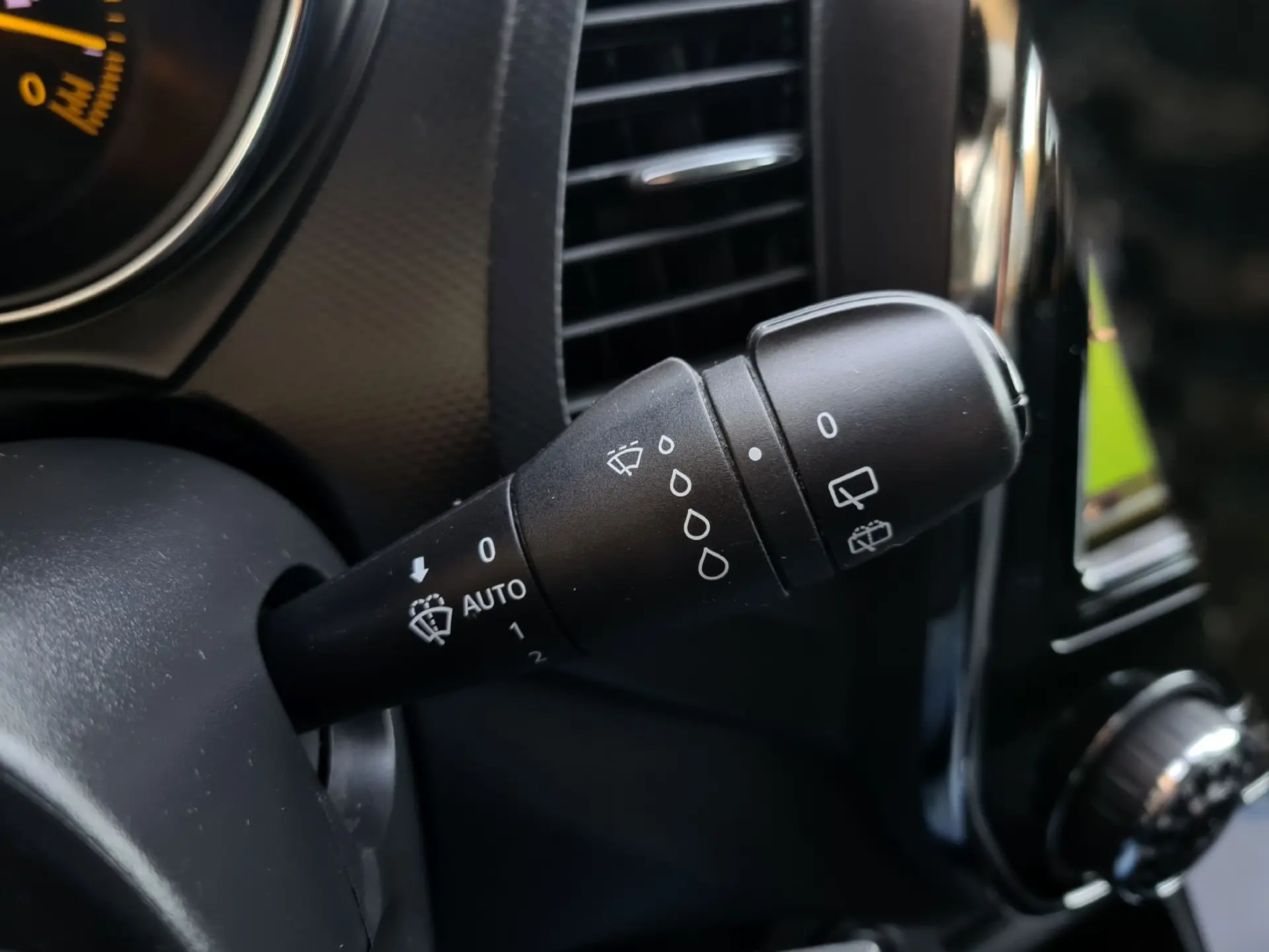 Renault Captur 1.5 dCi Exclusive 19