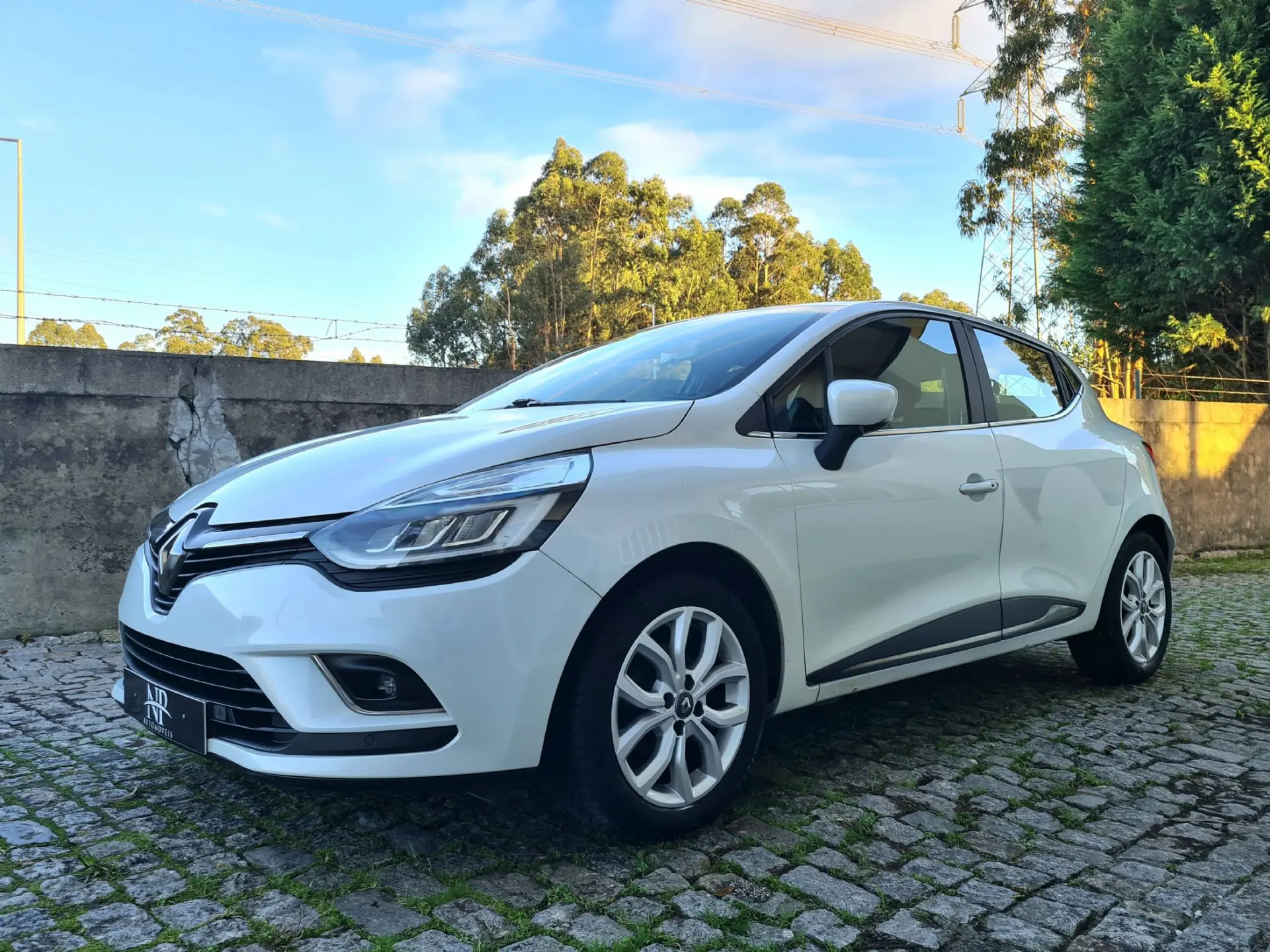 Renault Clio ENERGY dCi 110 Start & Stop INTENS 1