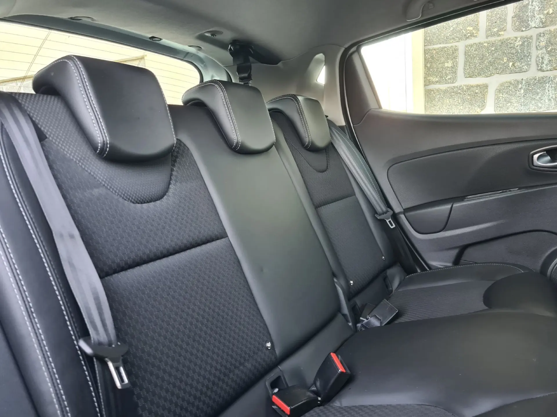 Renault Clio ENERGY dCi 110 Start & Stop INTENS 8