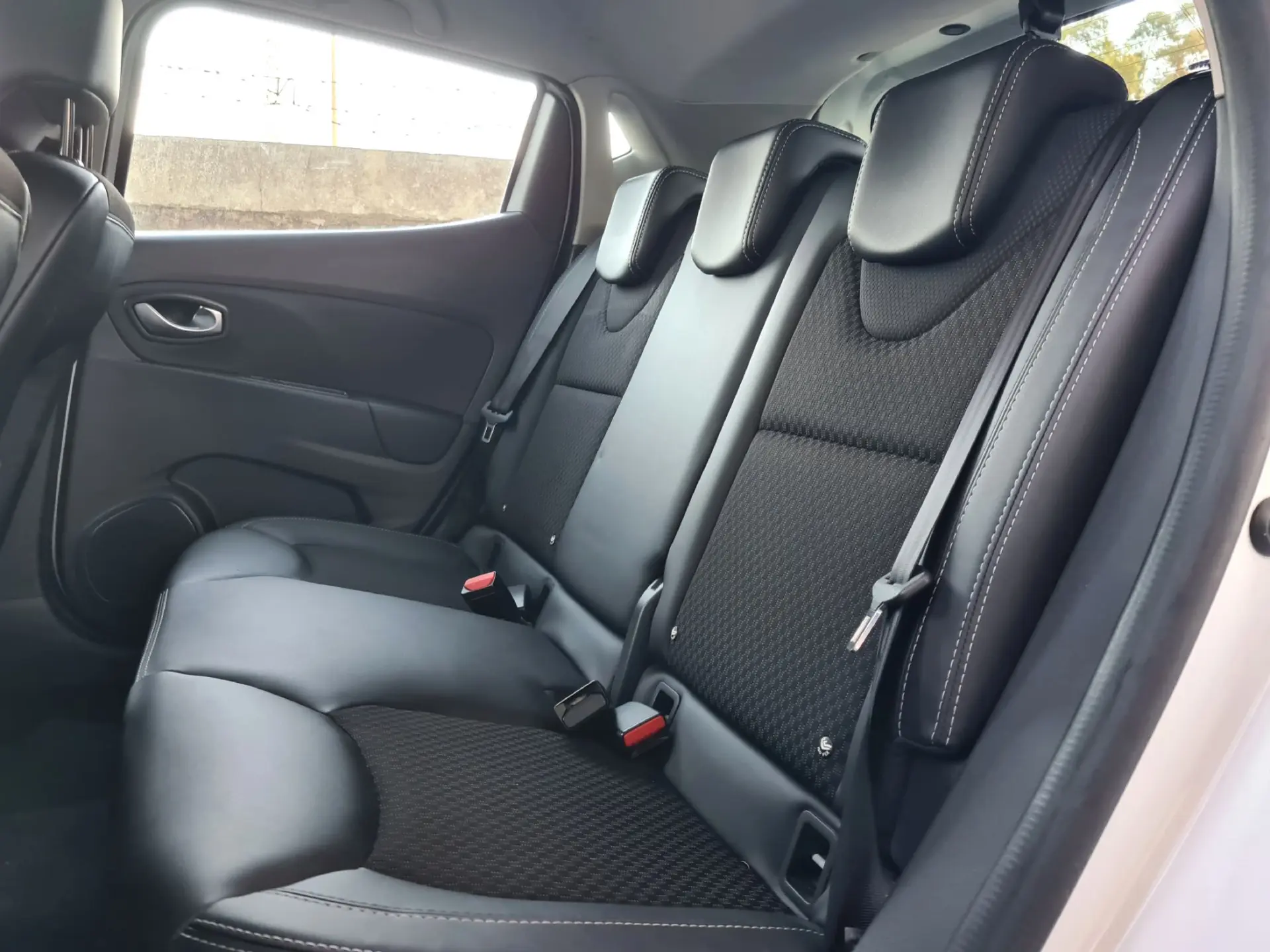 Renault Clio ENERGY dCi 110 Start & Stop INTENS 11