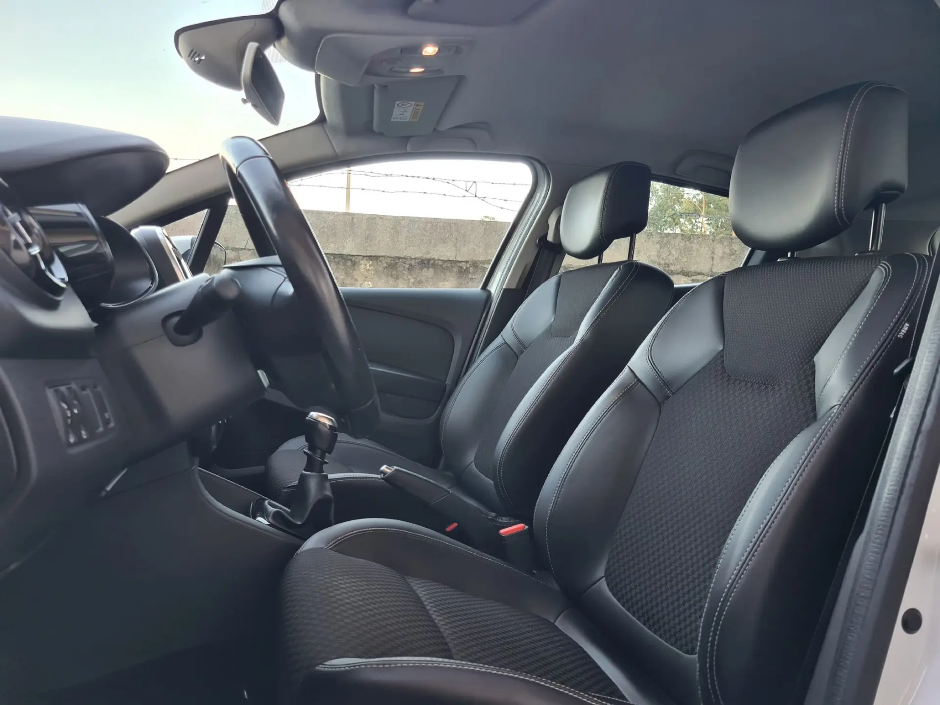 Renault Clio ENERGY dCi 110 Start & Stop INTENS 12
