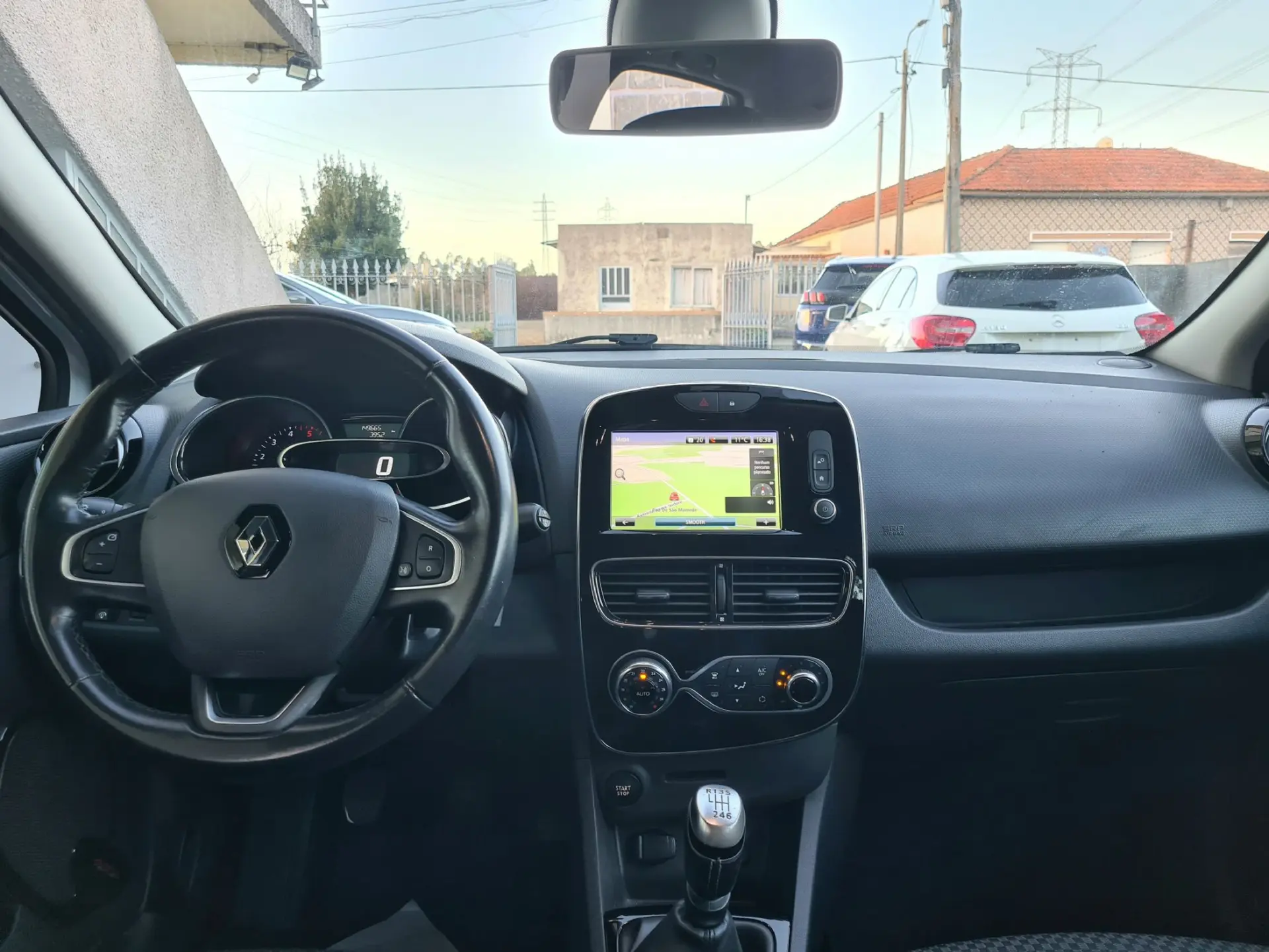 Renault Clio ENERGY dCi 110 Start & Stop INTENS 14