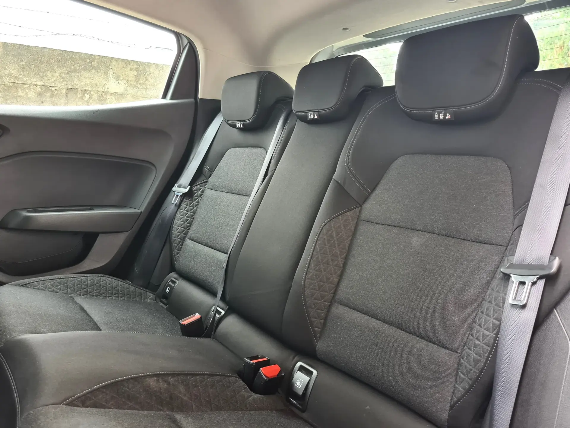 Renault Clio 1.5 Blue dCi Intens 13