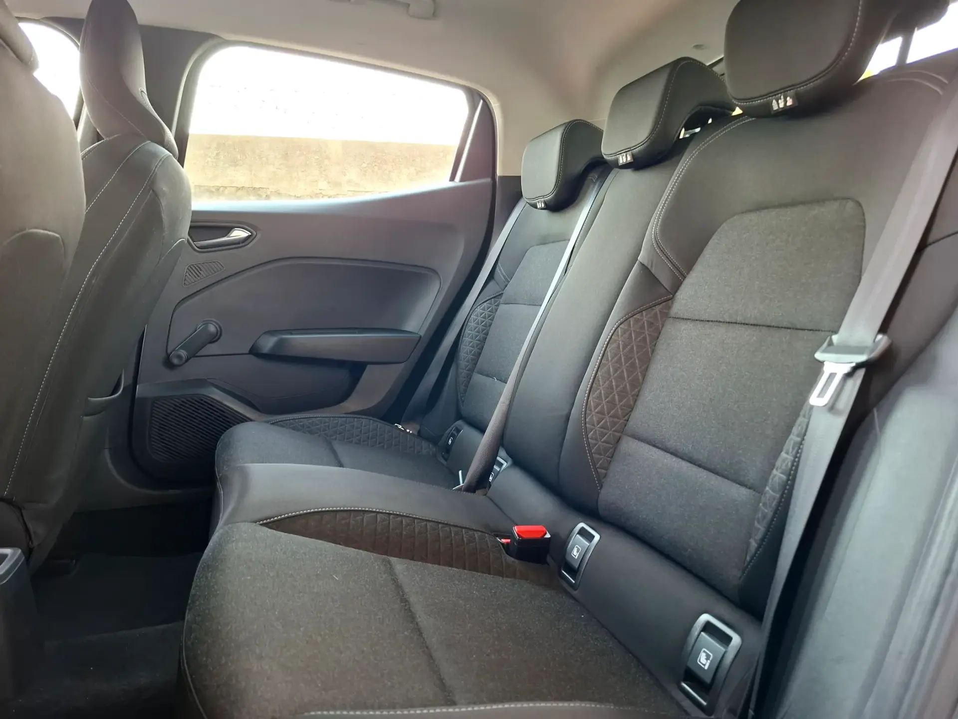 Renault Clio 1.5 Blue dCi Zen 11