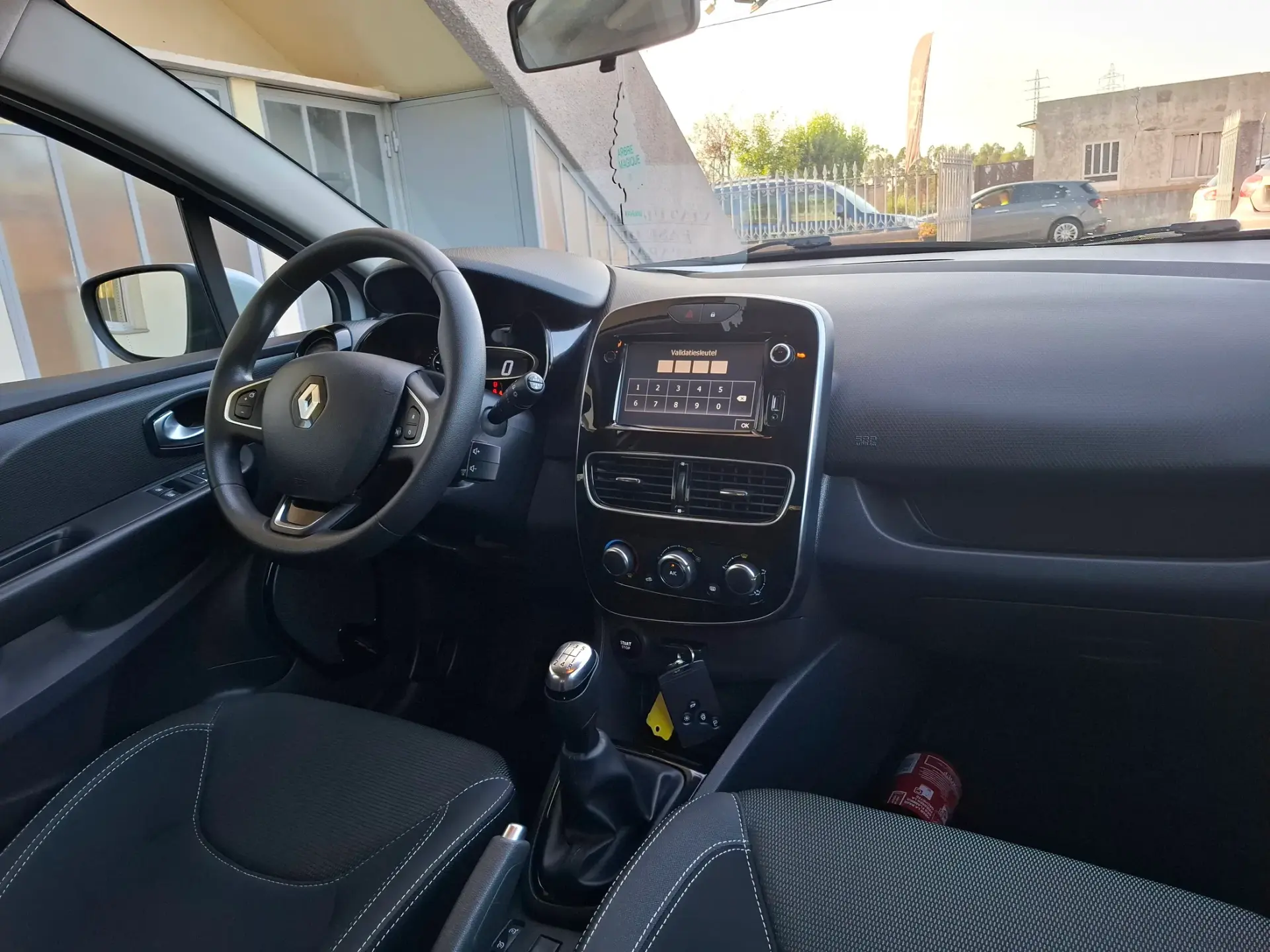 Renault Clio Sport Tourer dCi 75 Stop & Start Expression 14
