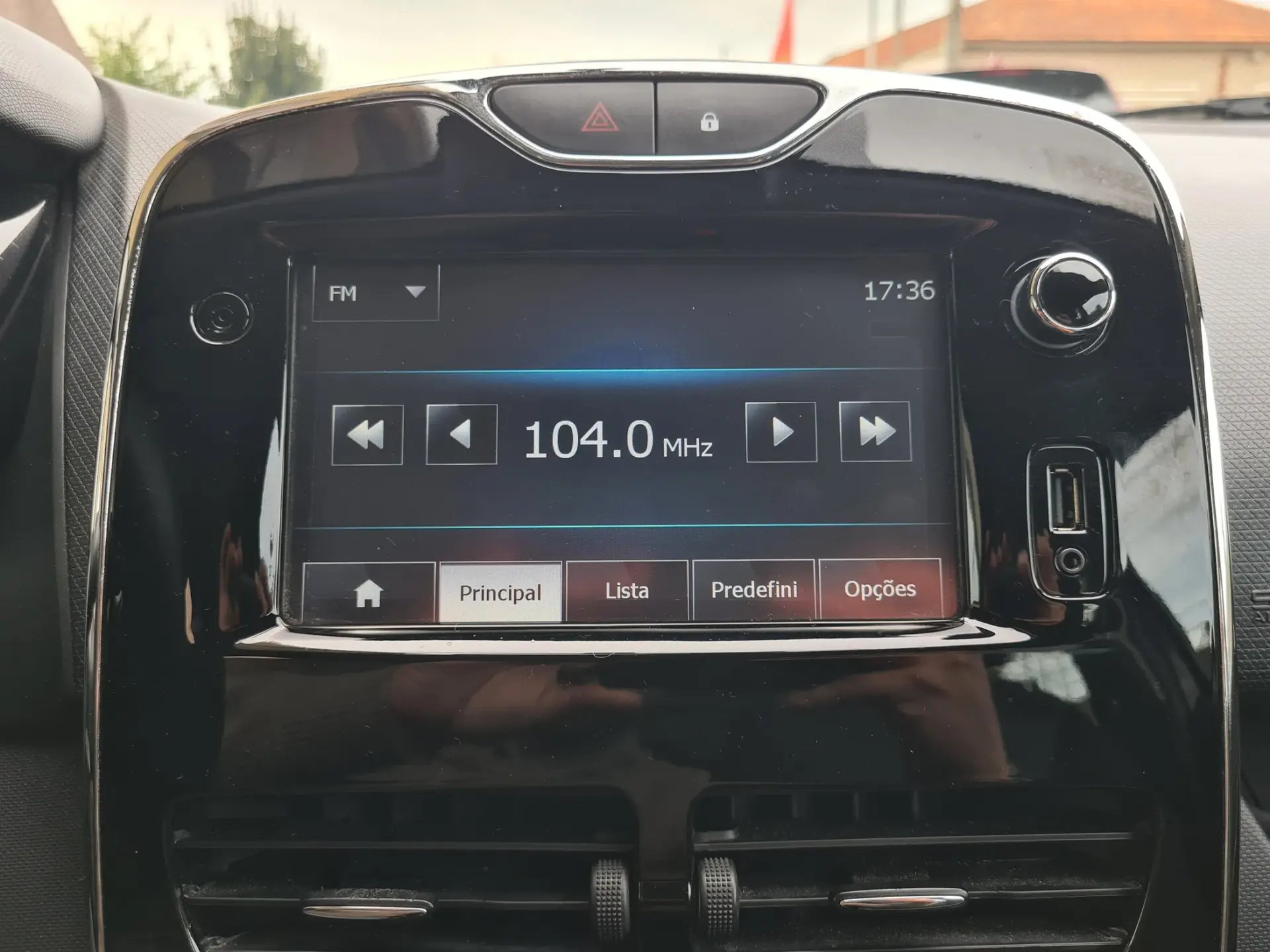 Renault Clio Sport Tourer dCi 90 Dynamique 21
