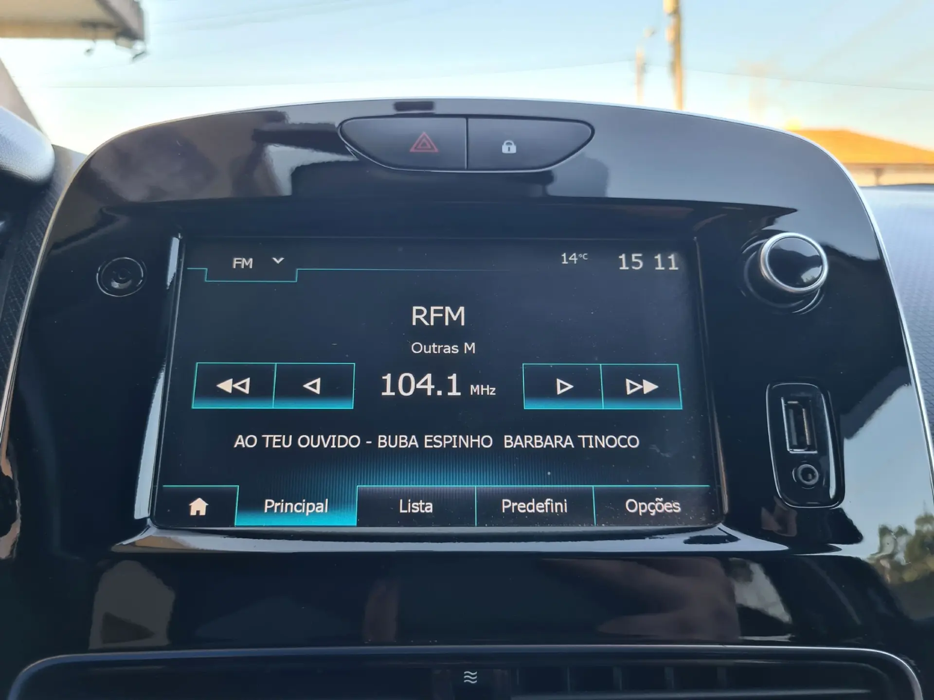 Renault Clio Sport Tourer Outro 21