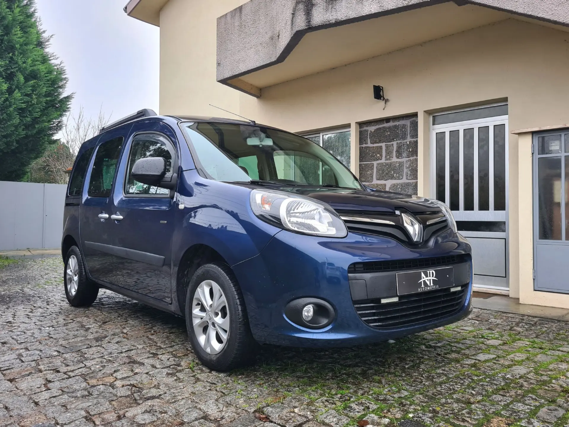 Renault Kangoo Outro 5