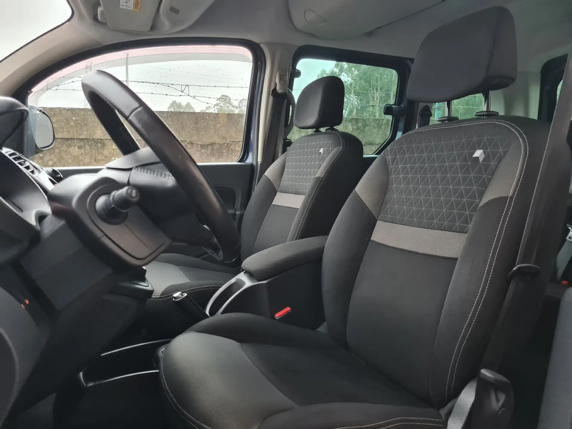 Renault Kangoo Outro 15