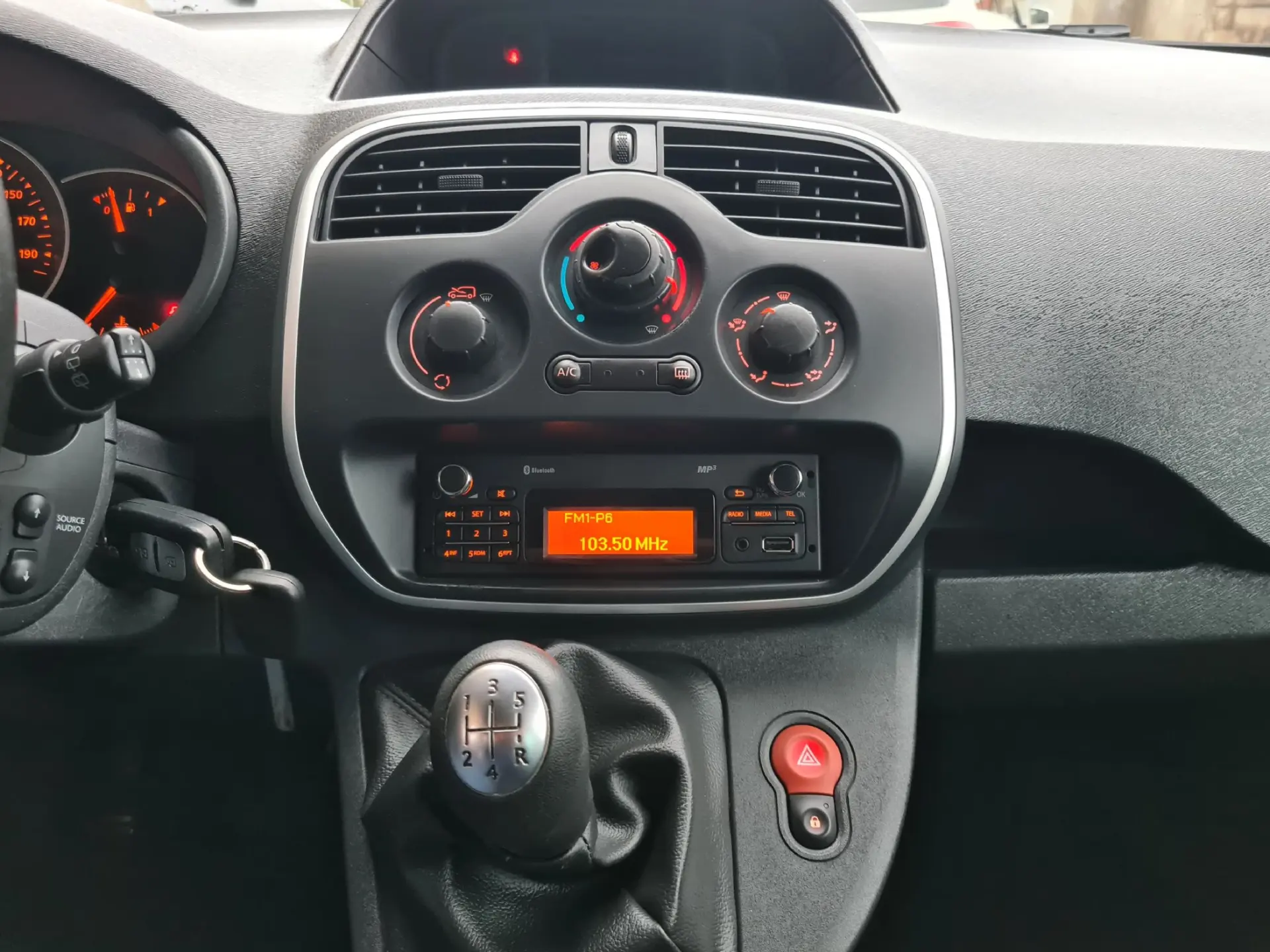 Renault Kangoo Outro 21