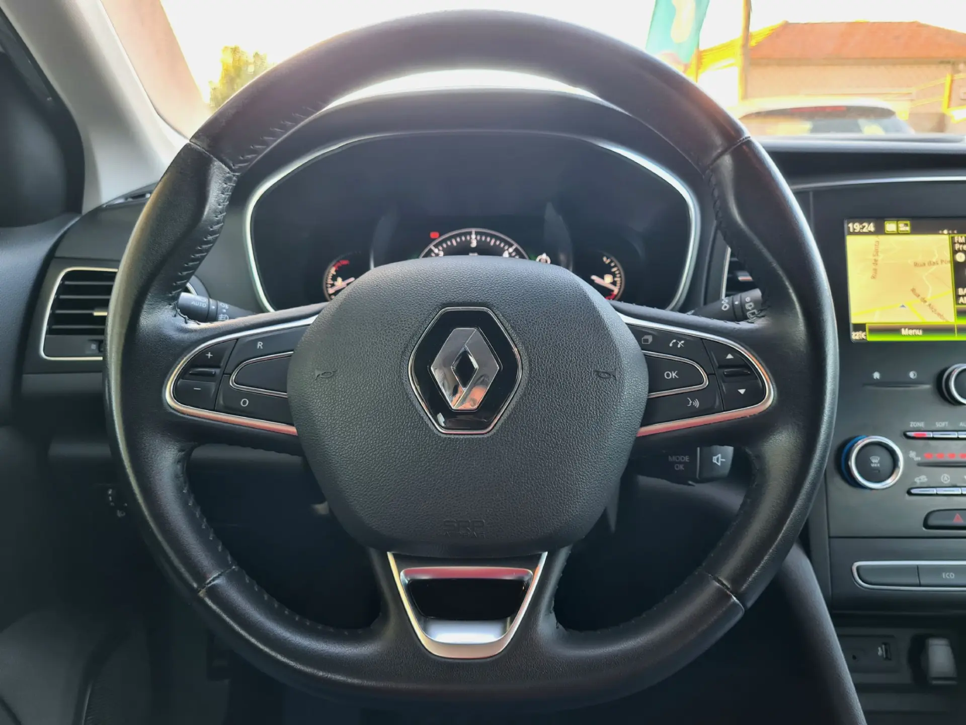 Renault Mégane Sport Tourer BLUE dCi 115 ZEN 16