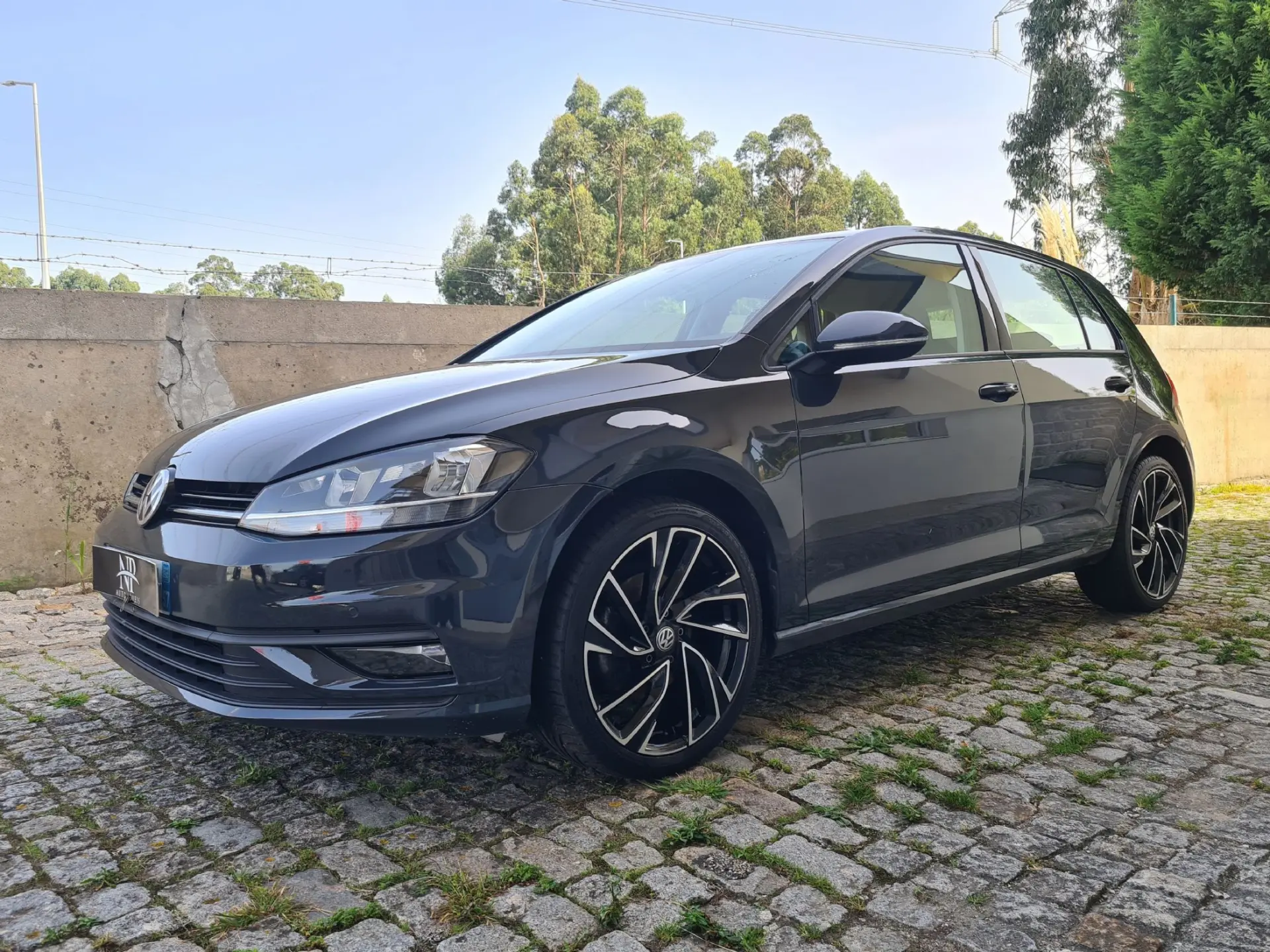 Volkswagen Golf 1.6 TDI Confortline 1
