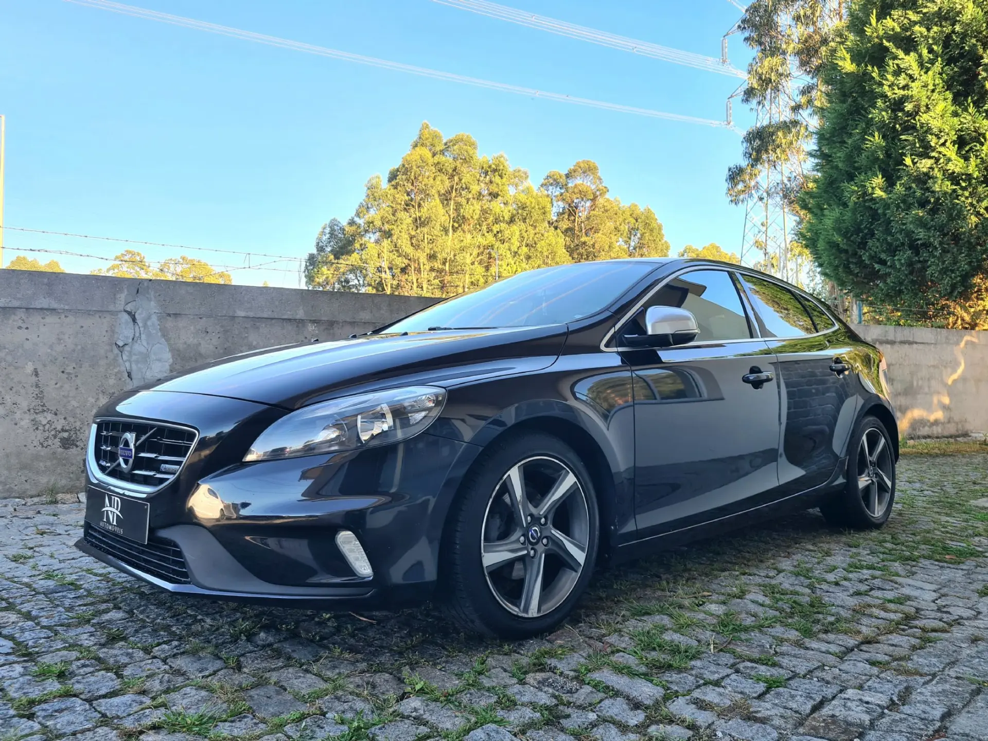 Volvo V40 1.6 D2 R-Design 1