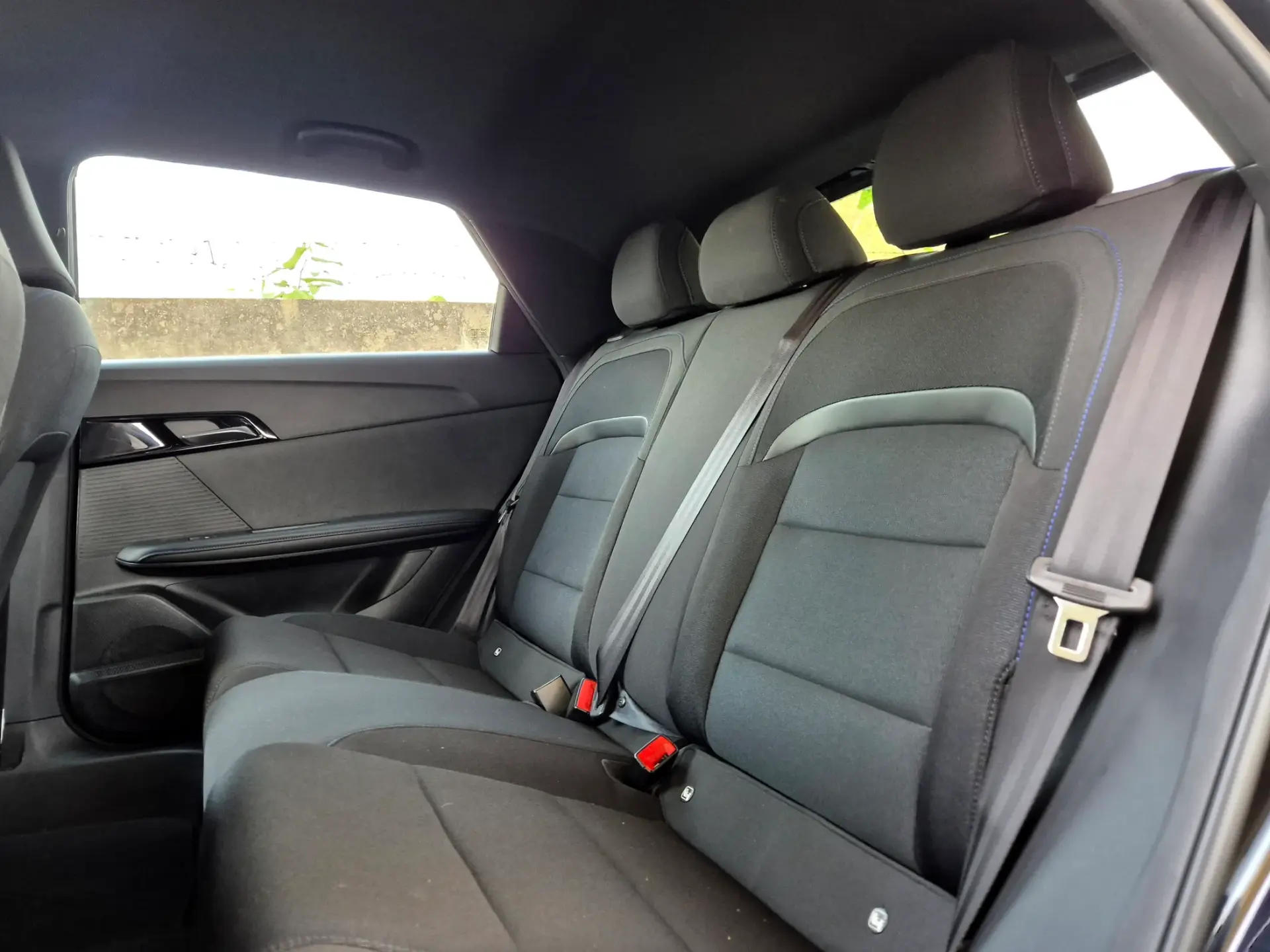 MG MG4 64 kWh Comfort 15