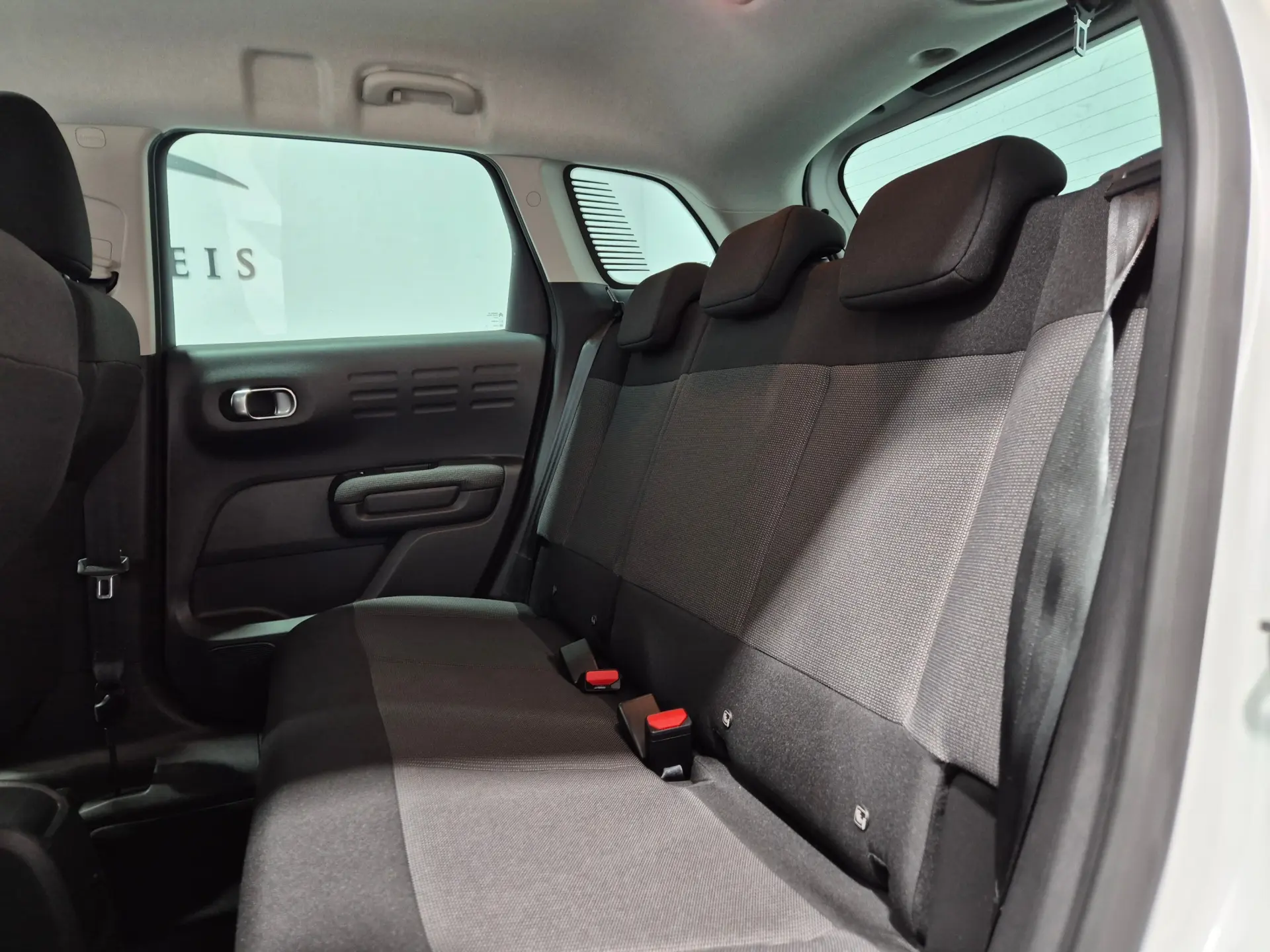 Citroen C3 Aircross 1.2 PureTech Shine 14