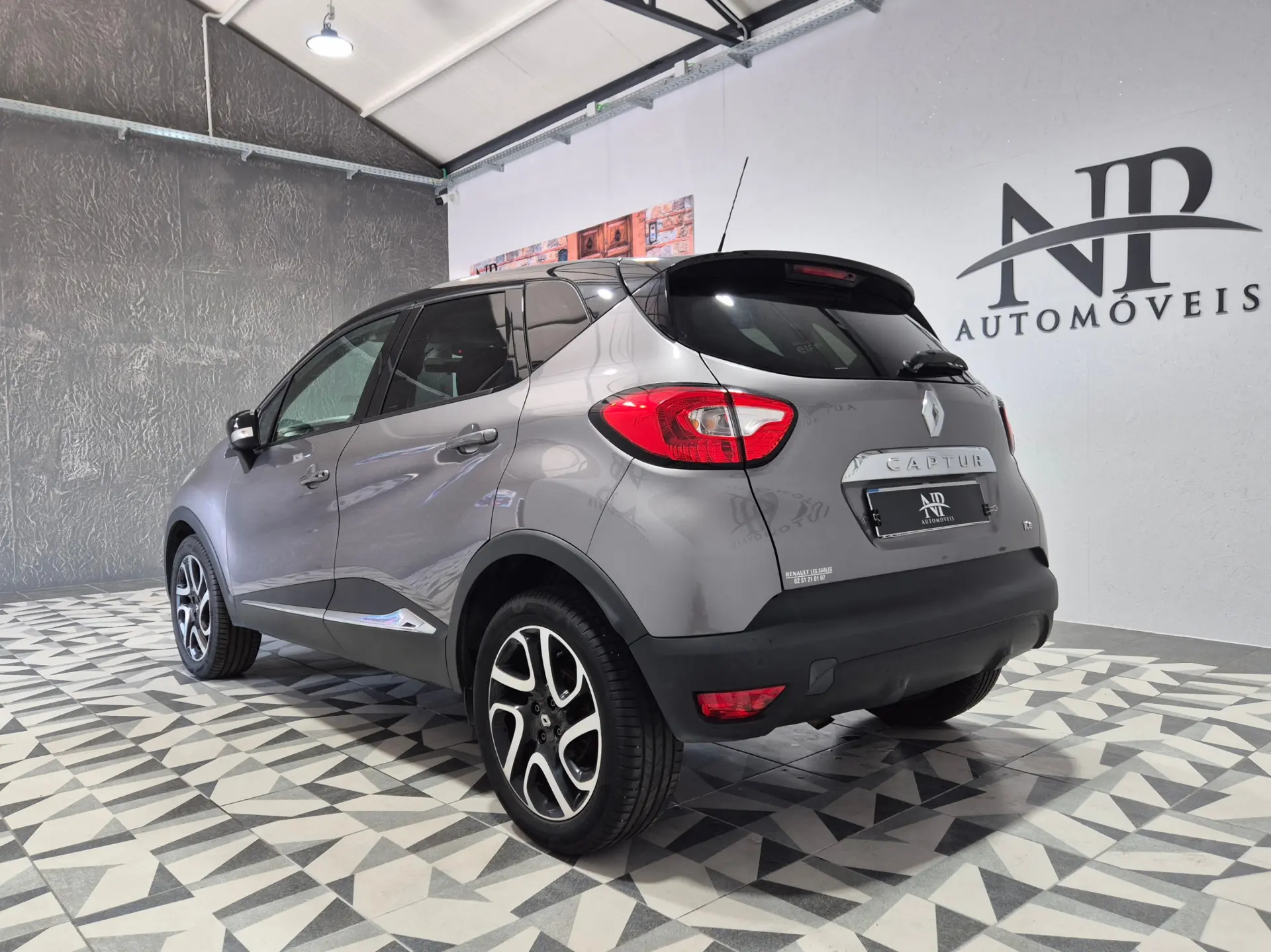 Renault Captur ENERGY TCe 120 EDC Intens 2