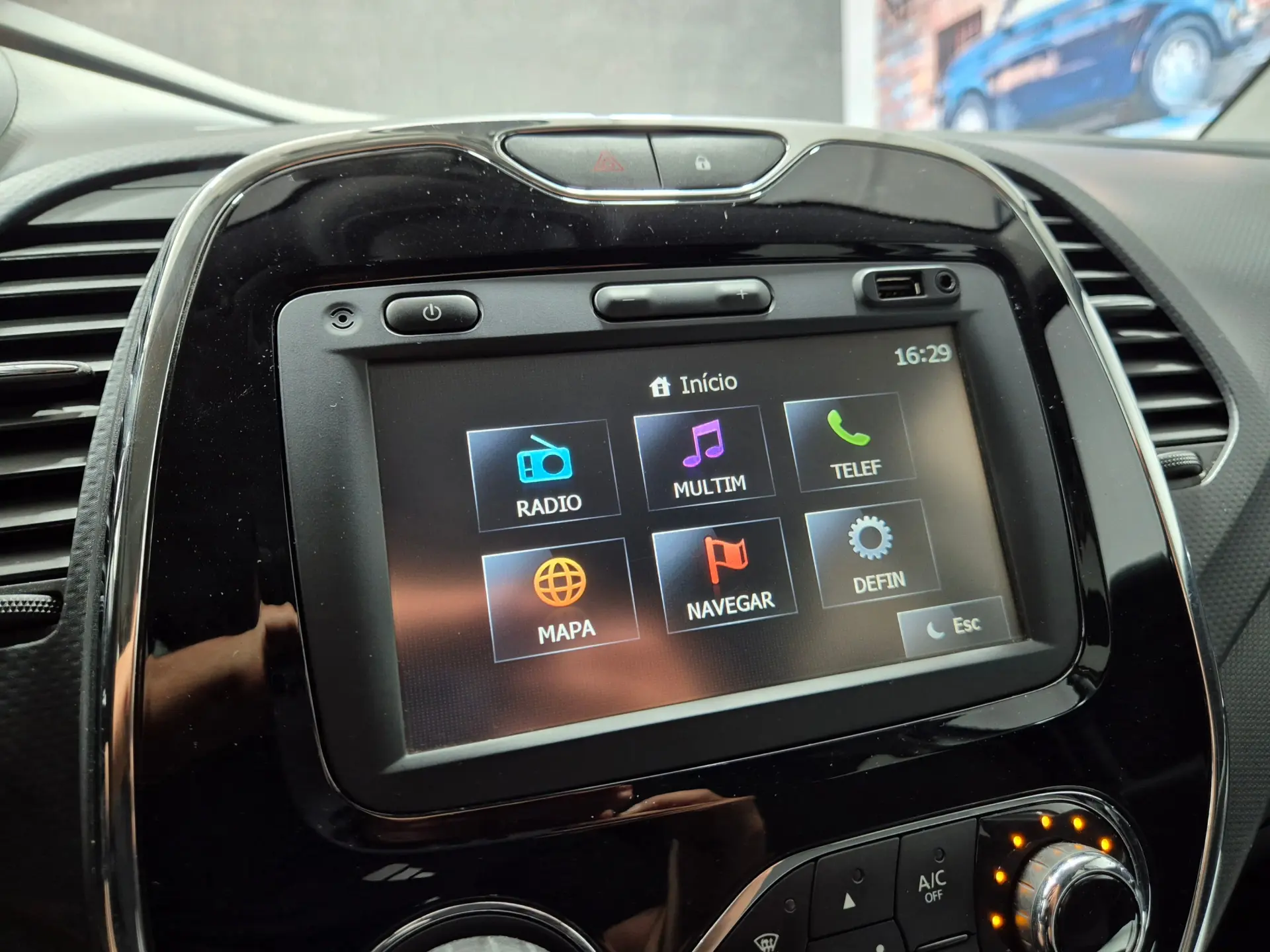 Renault Captur ENERGY TCe 120 EDC Intens 26