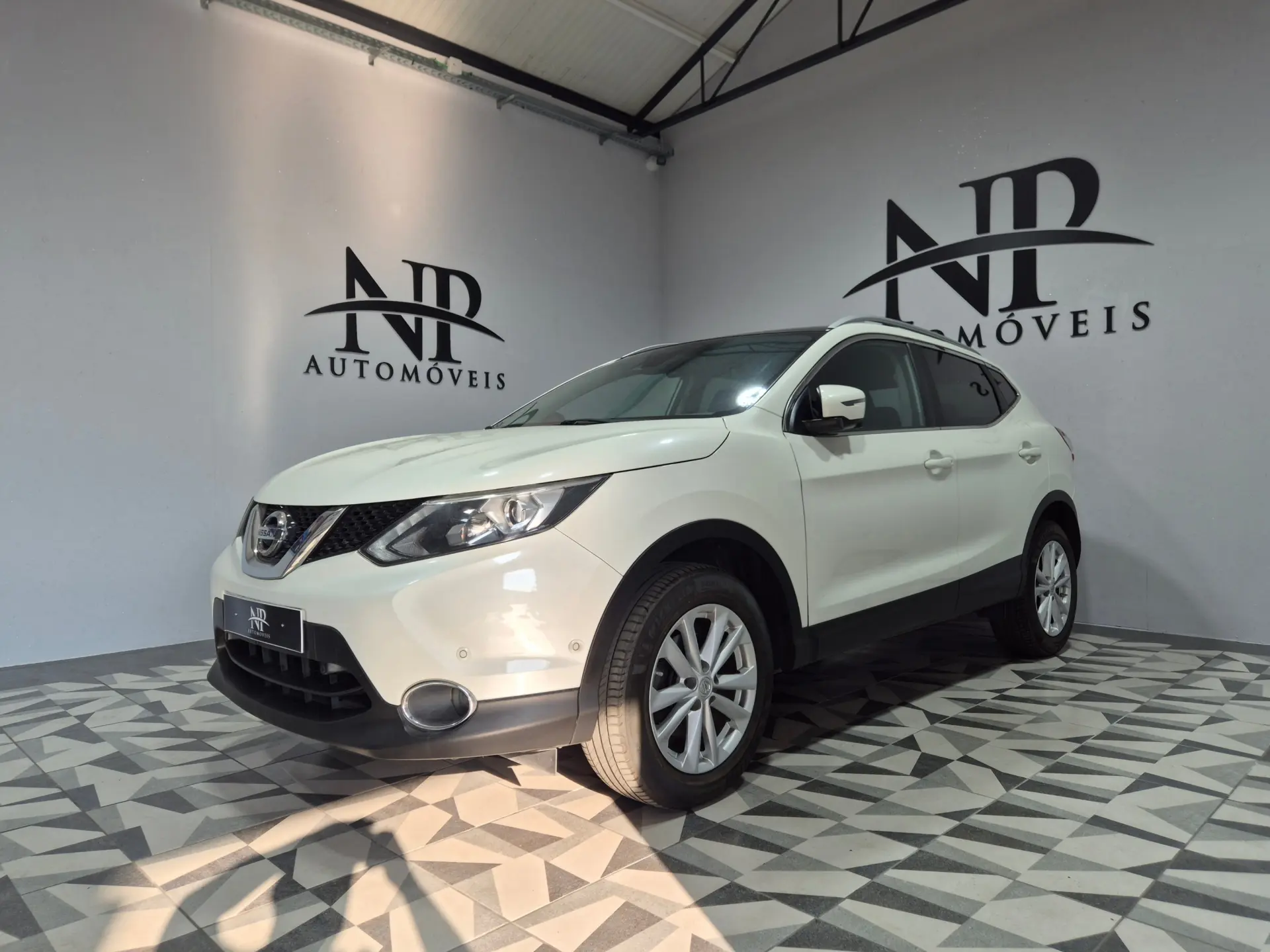 Nissan Qashqai 1.5 dCi Tekna Premium 1