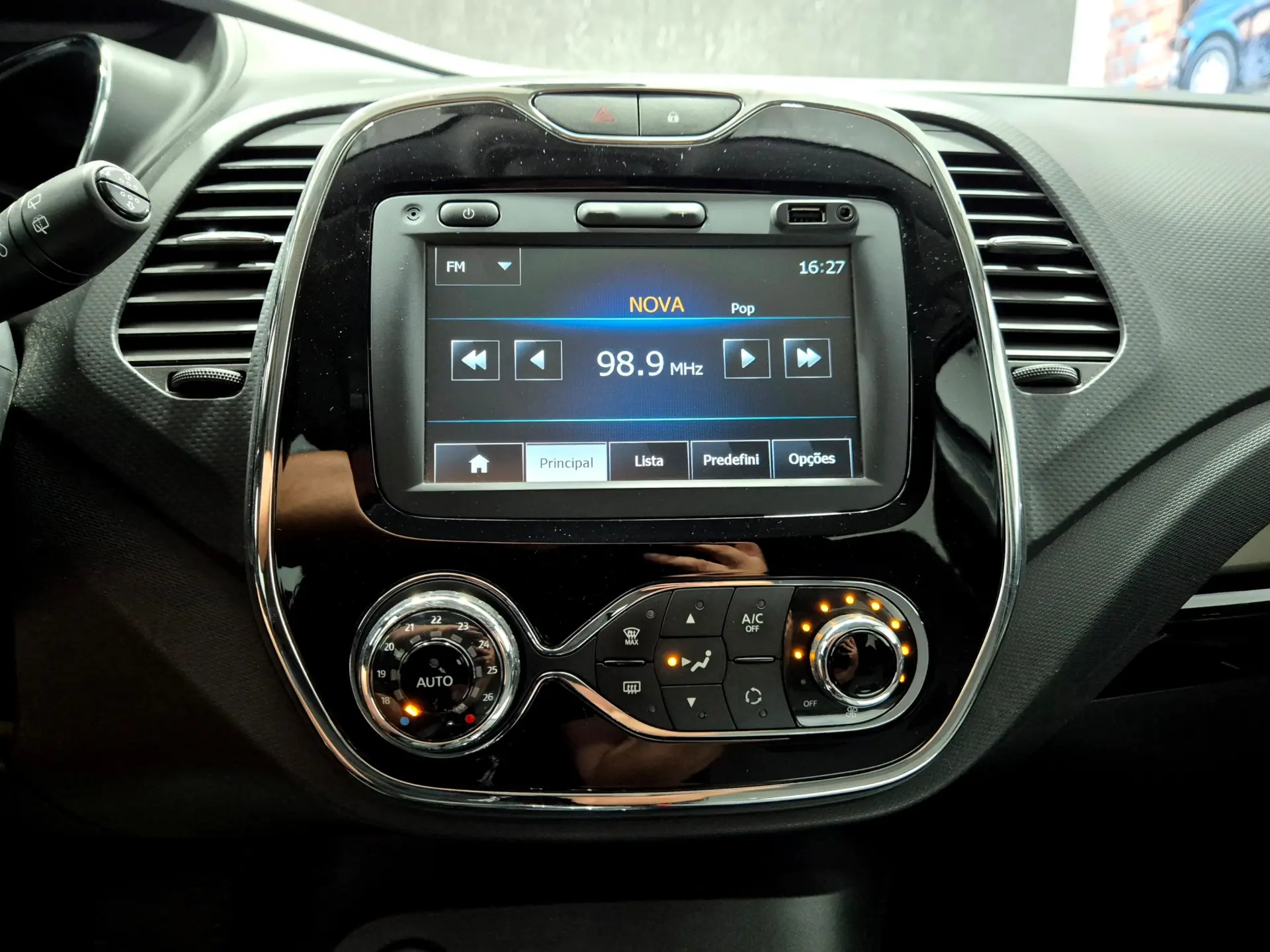 Renault Captur ENERGY TCe 120 EDC Intens 24