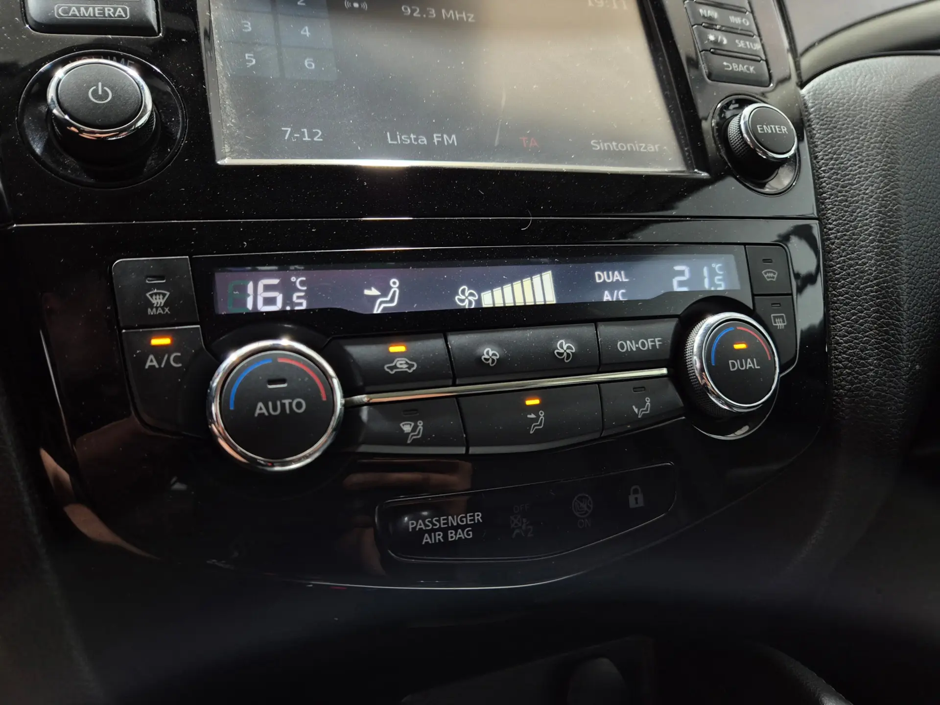 Nissan Qashqai 1.5 dCi Tekna Premium 25