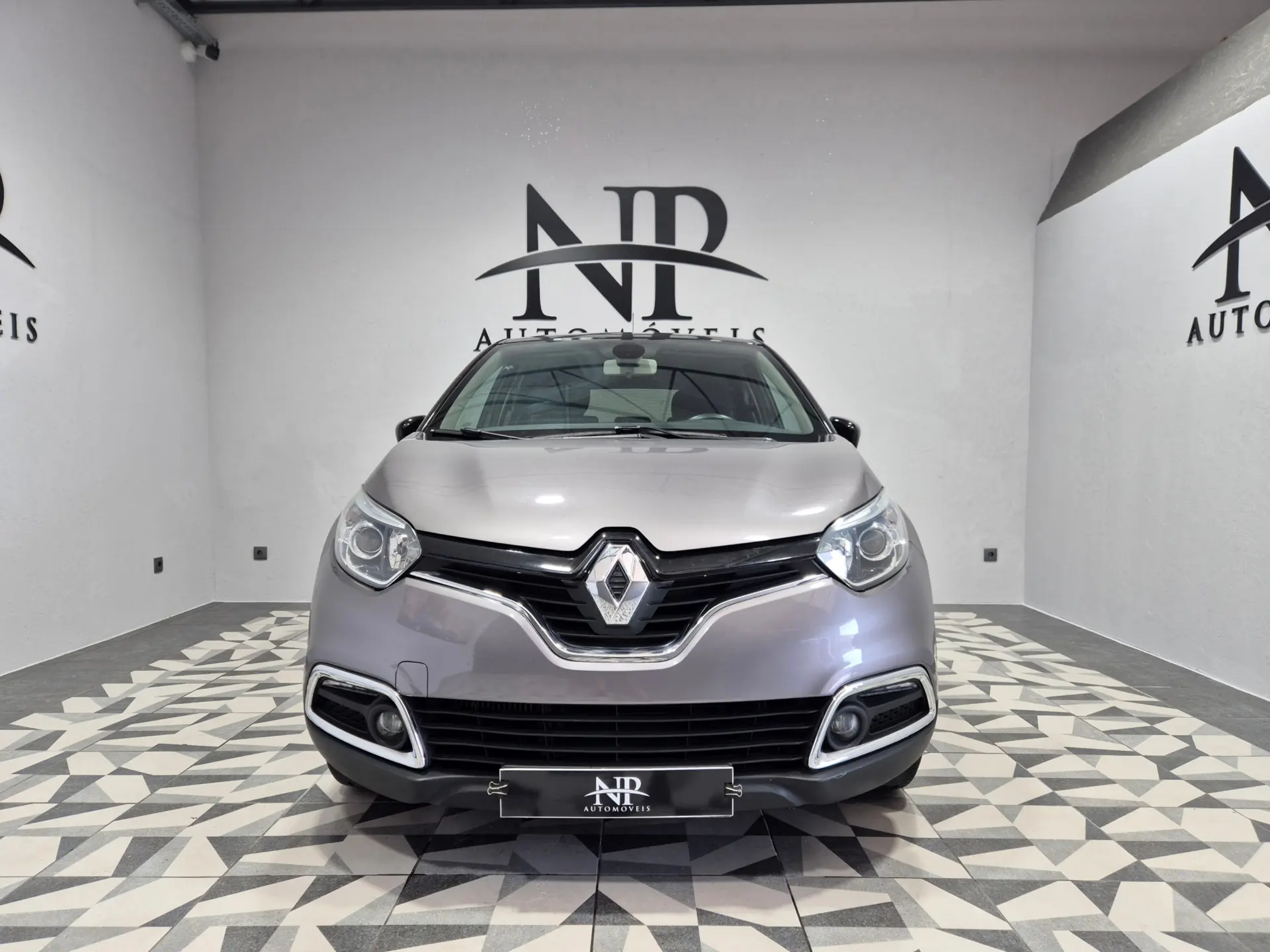 Renault Captur ENERGY TCe 120 EDC Intens 6