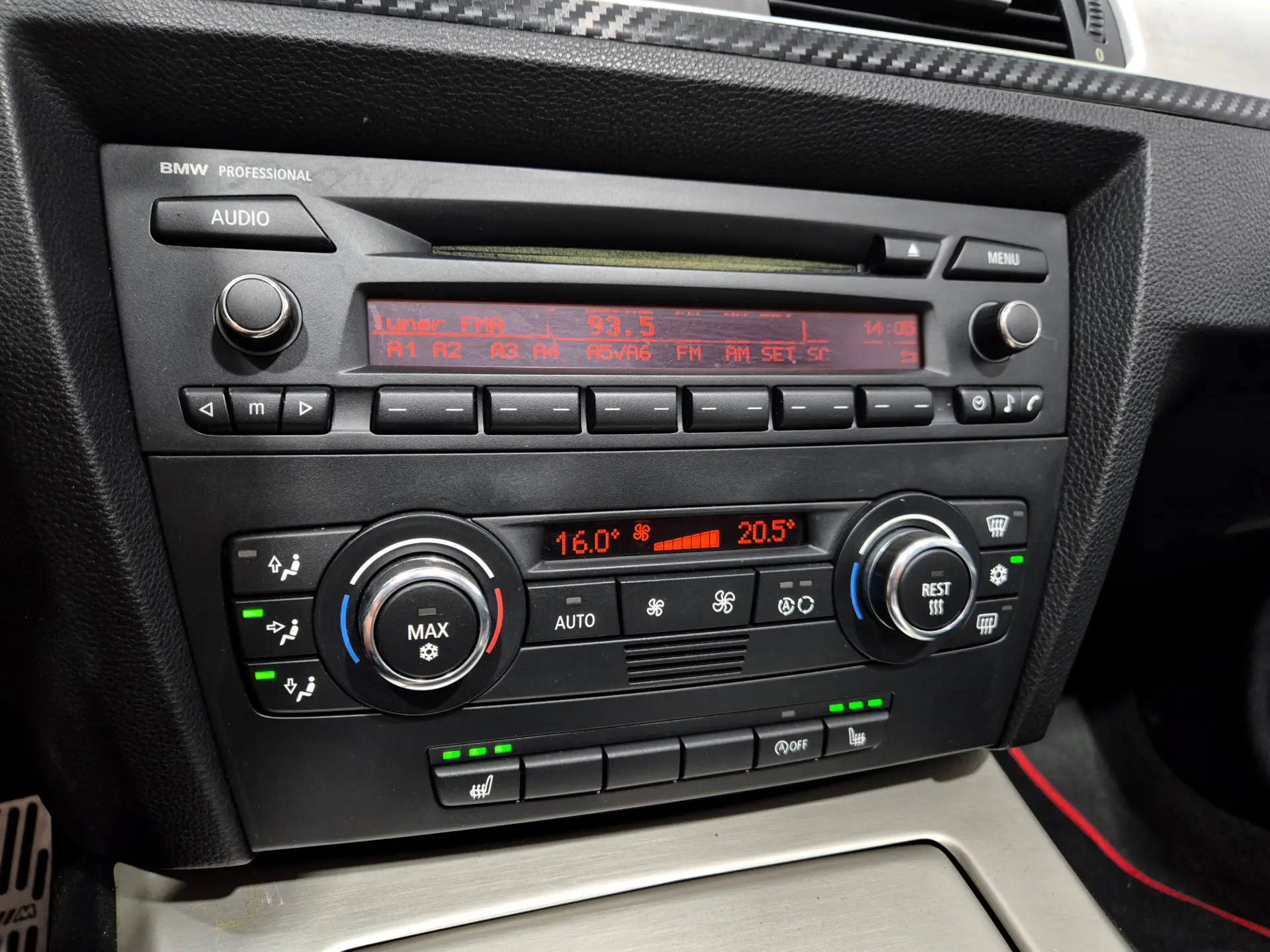 BMW 320 i Cabrio 34