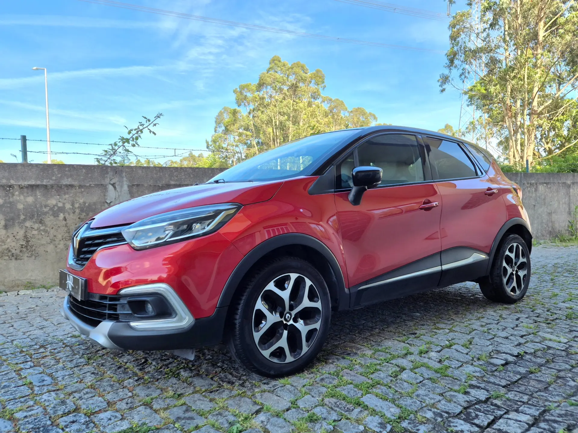 Renault Captur 0.9 TCE Exclusive 1