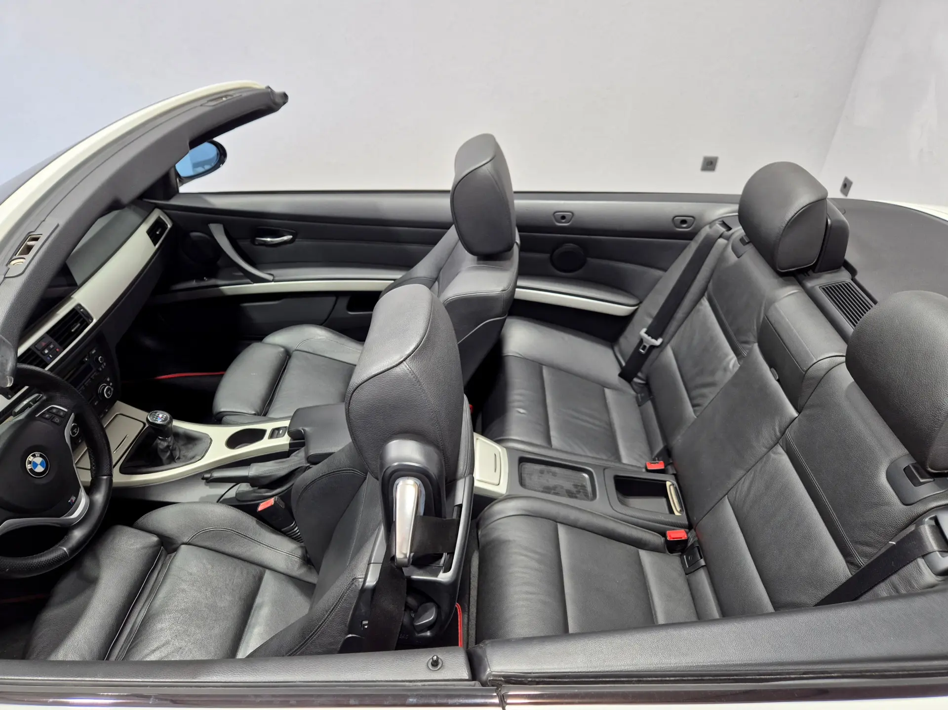BMW 320 i Cabrio 14