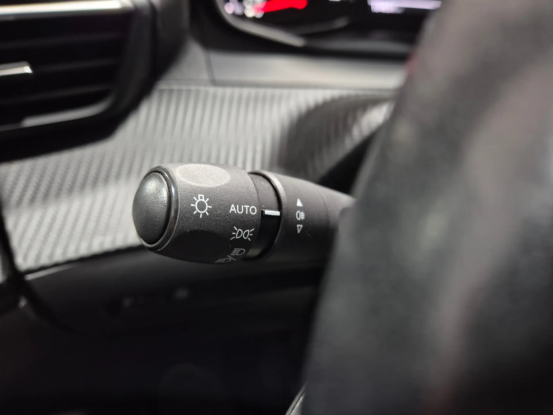 Peugeot 2008 1.5 BlueHDi Active 19