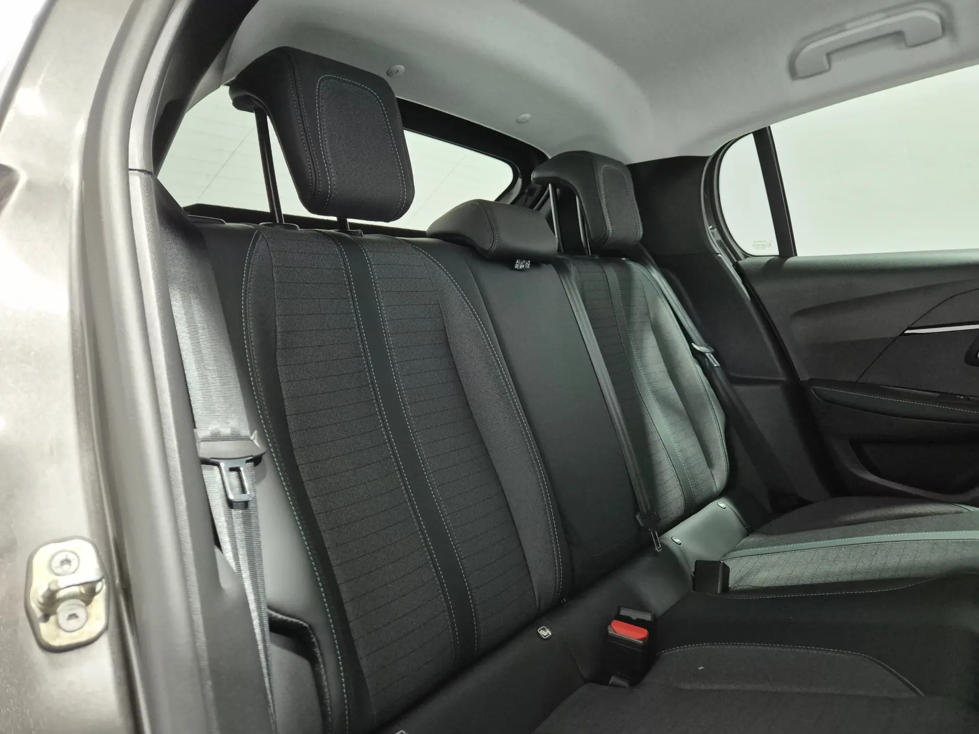 Peugeot 208 1.5 BlueHDi Allure 9