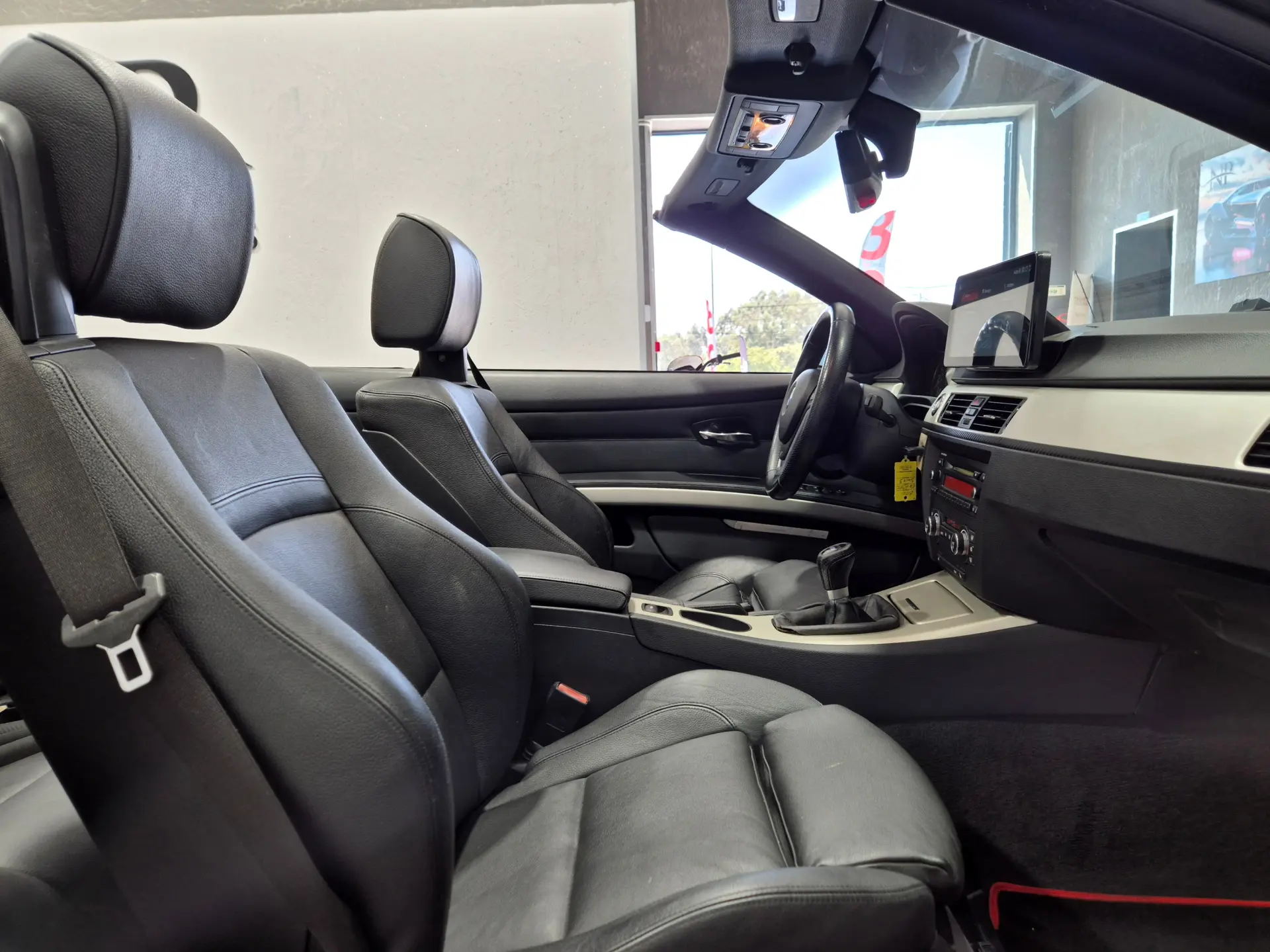BMW 320 i Cabrio 18