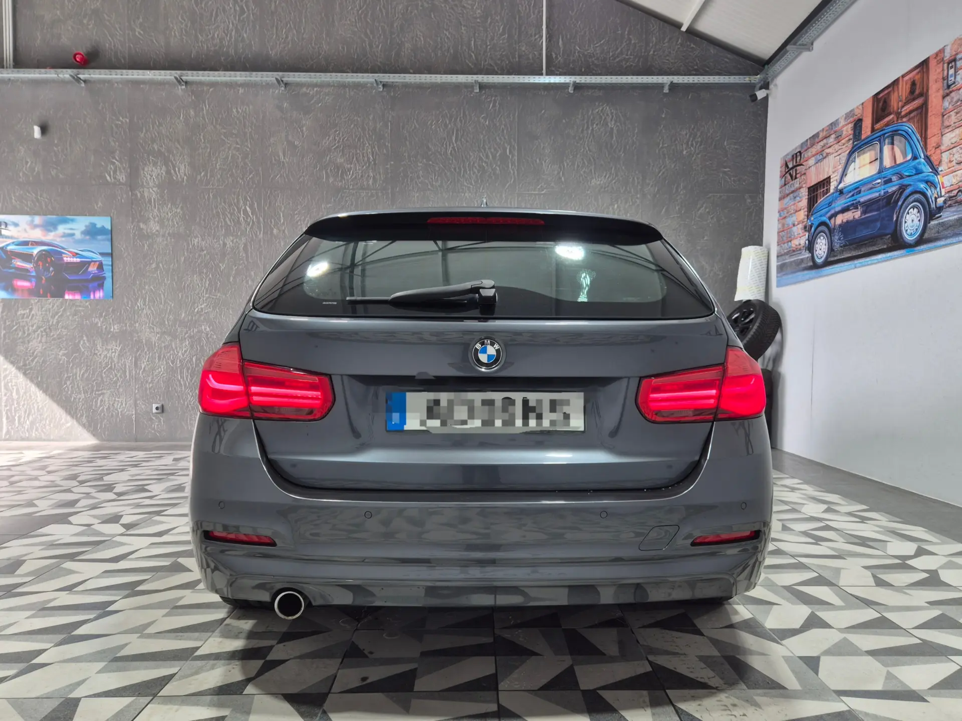 BMW 318 d Aut. 3