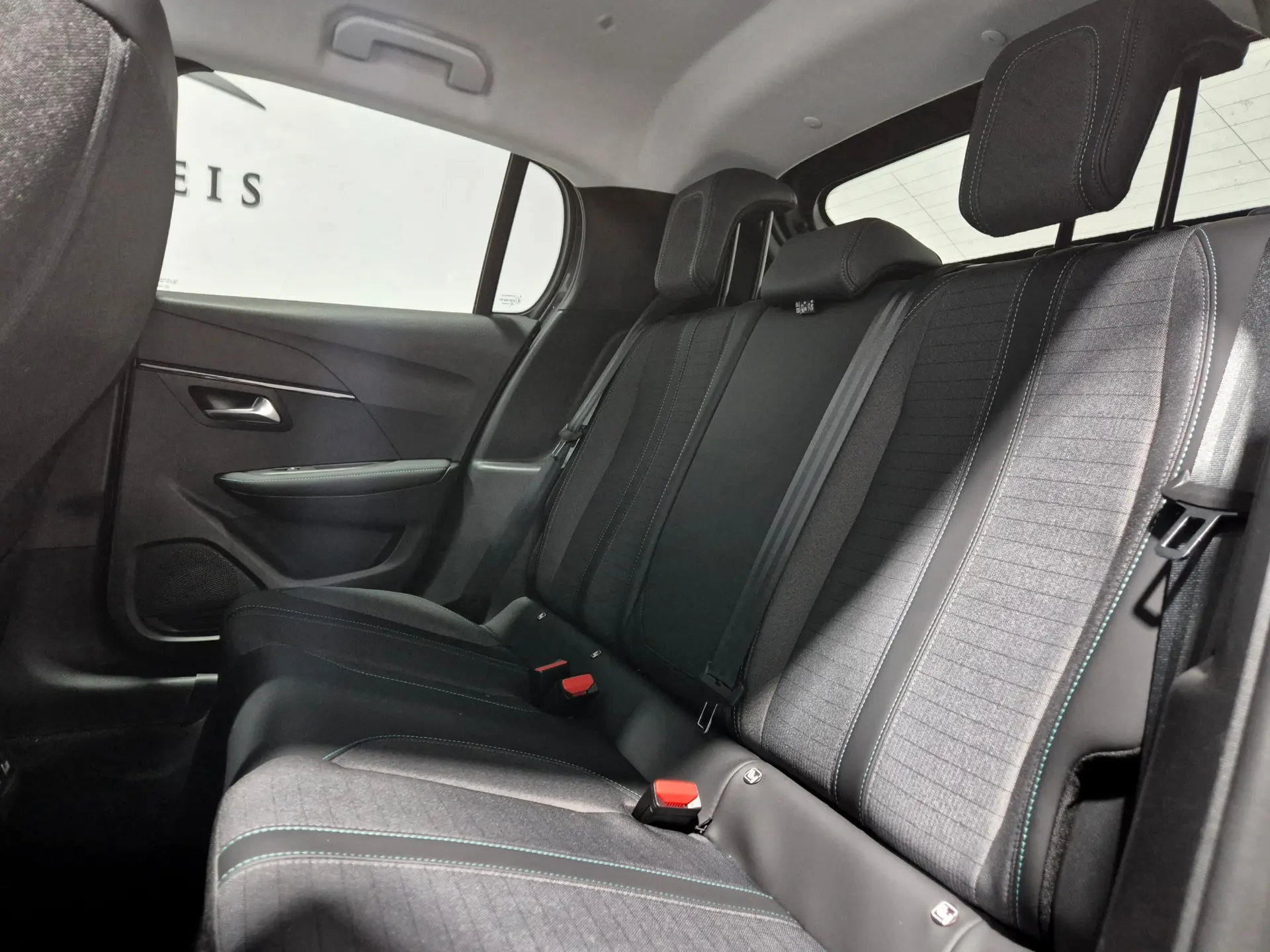 Peugeot 208 1.5 BlueHDi Allure 13